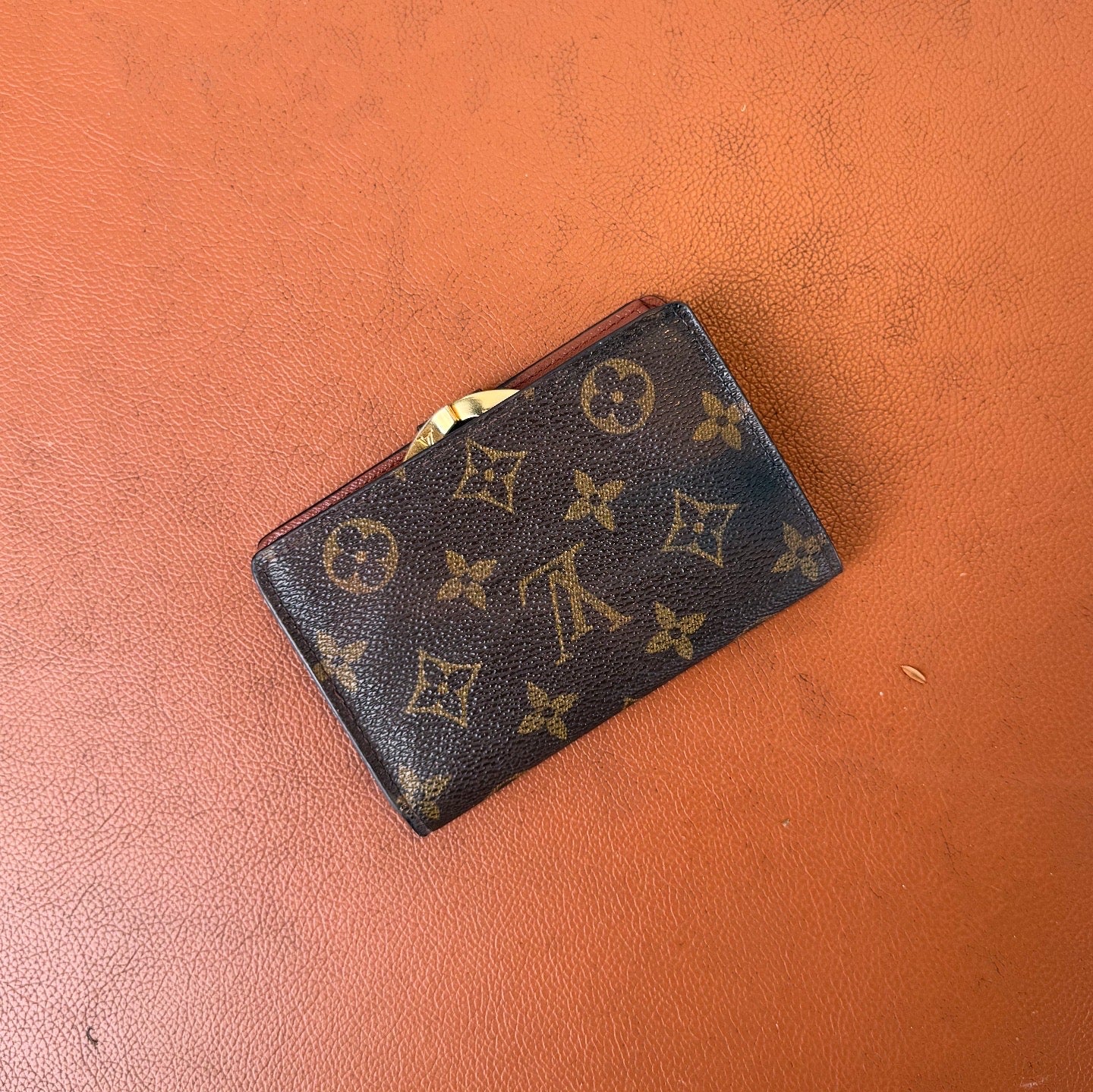 Louis Vuitton Viennois Monogram Bi-fold Wallet