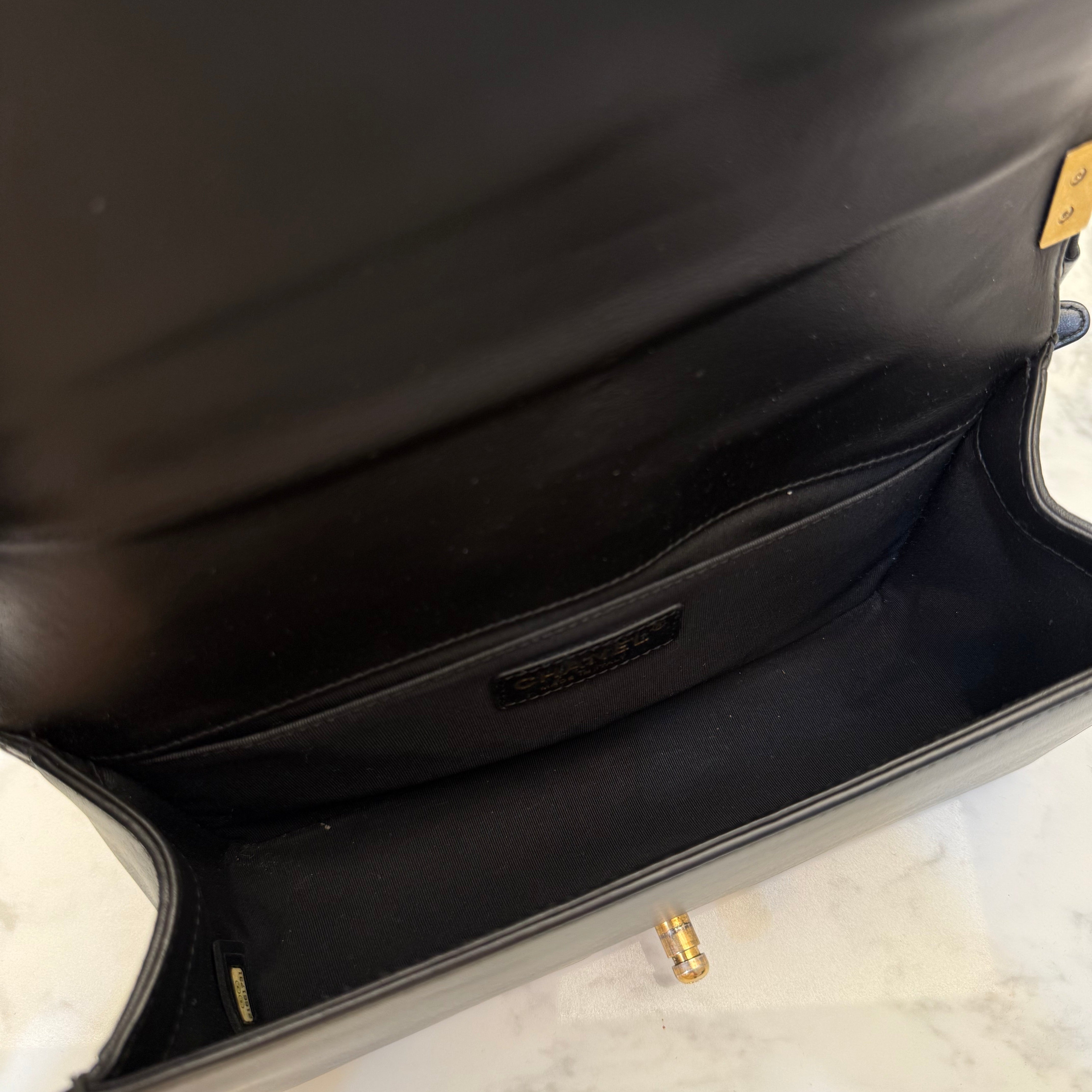 Chanel Boy Old Medium Black lambskin GHW