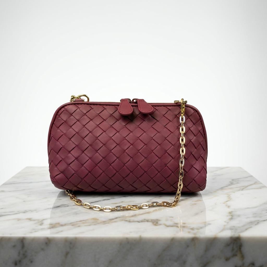 BOTTEGA VENETA Intrecciato Pink Pochette