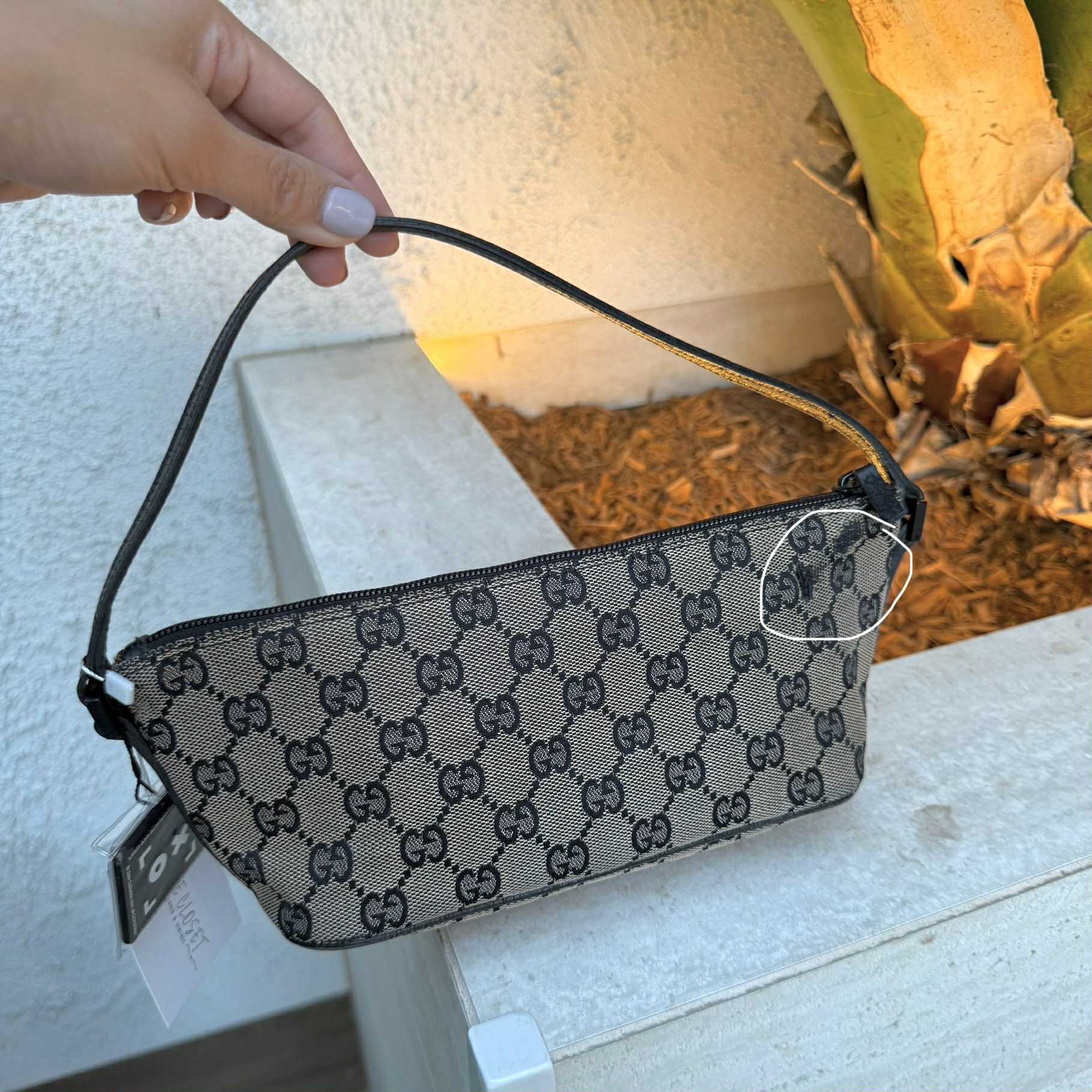 (Reserved) Gucci Vintage GG Canvas Boat Baguette Bag Black