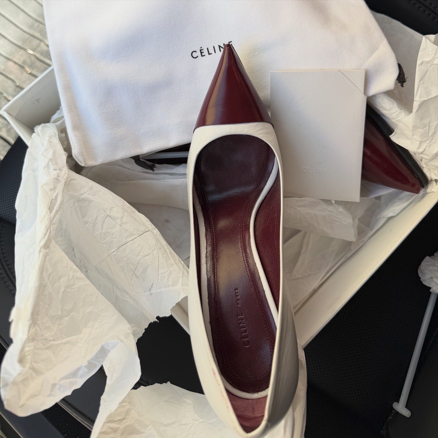 CELINE Spazzolato Bianco Runway Pumps 9cm
