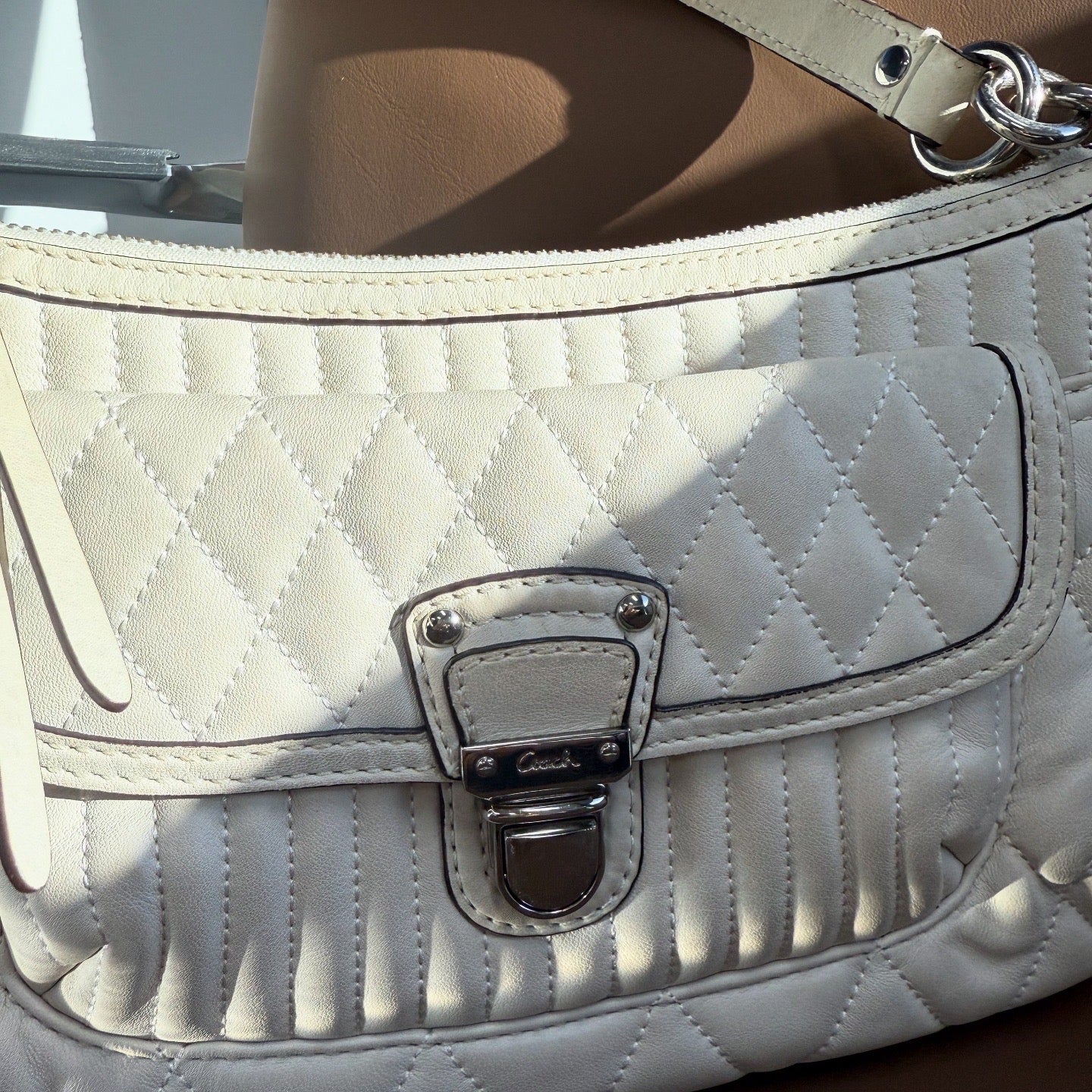 COACH White Leather Shoulder Bag