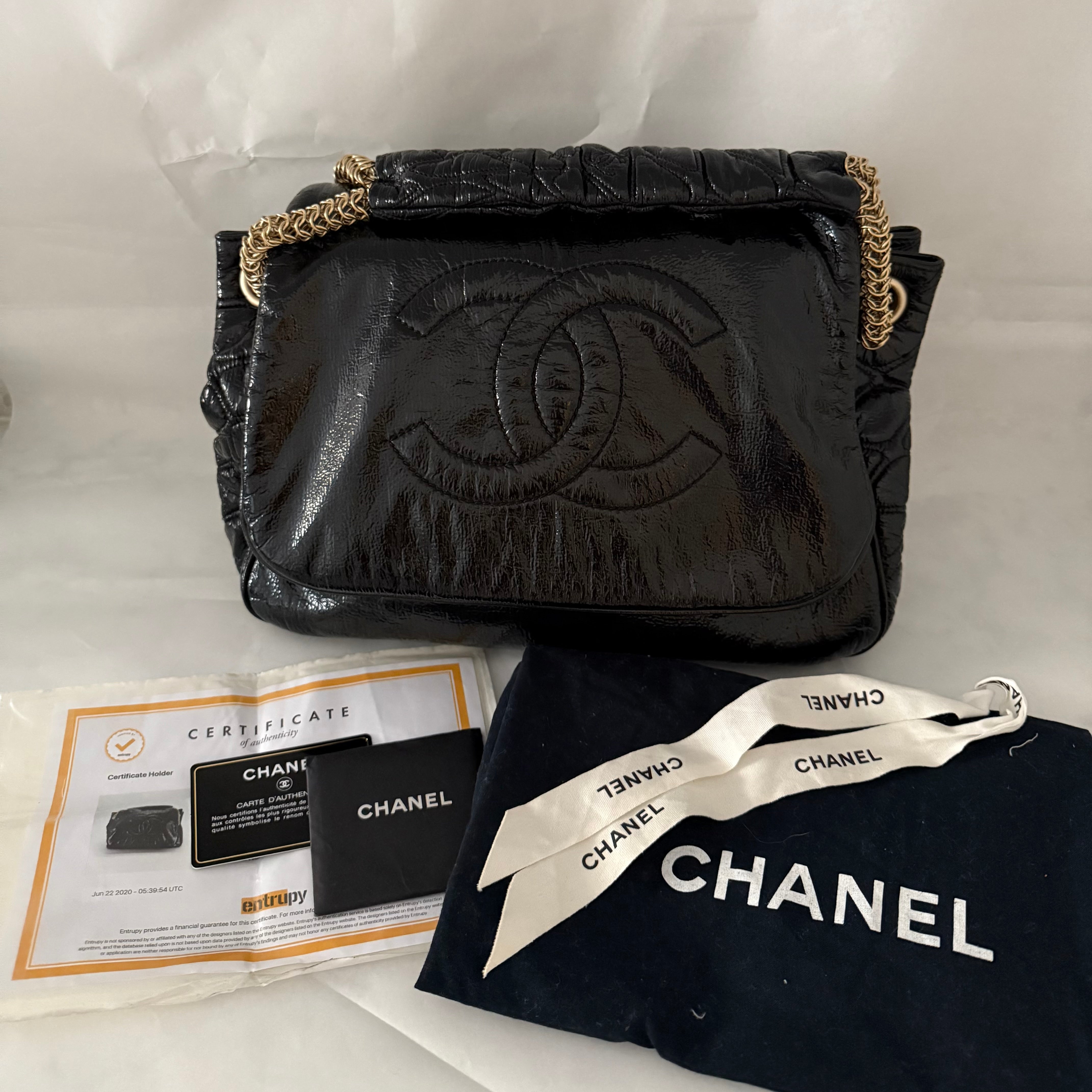 Chanel Rodeo Drive Flap Bag Chain Patent Leather Black