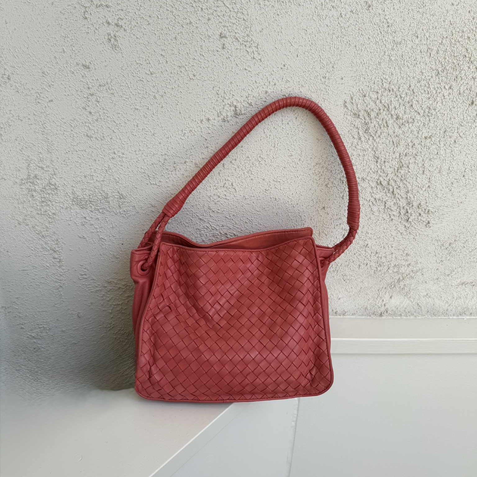 Bottega Veneta Intrecciato Rose Pink Leather Hobo Bag