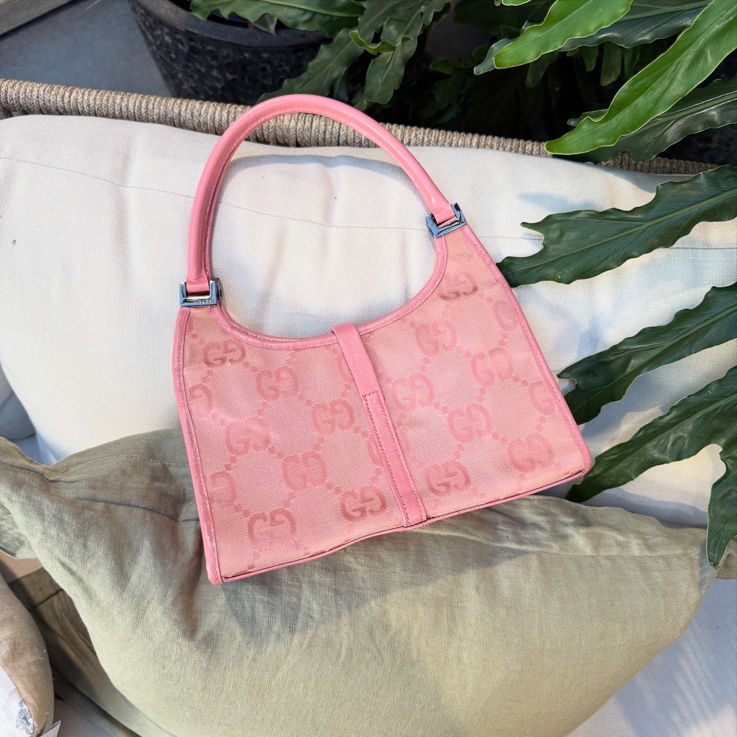 Gucci Jackie Vintage Pink Cloth Handbag