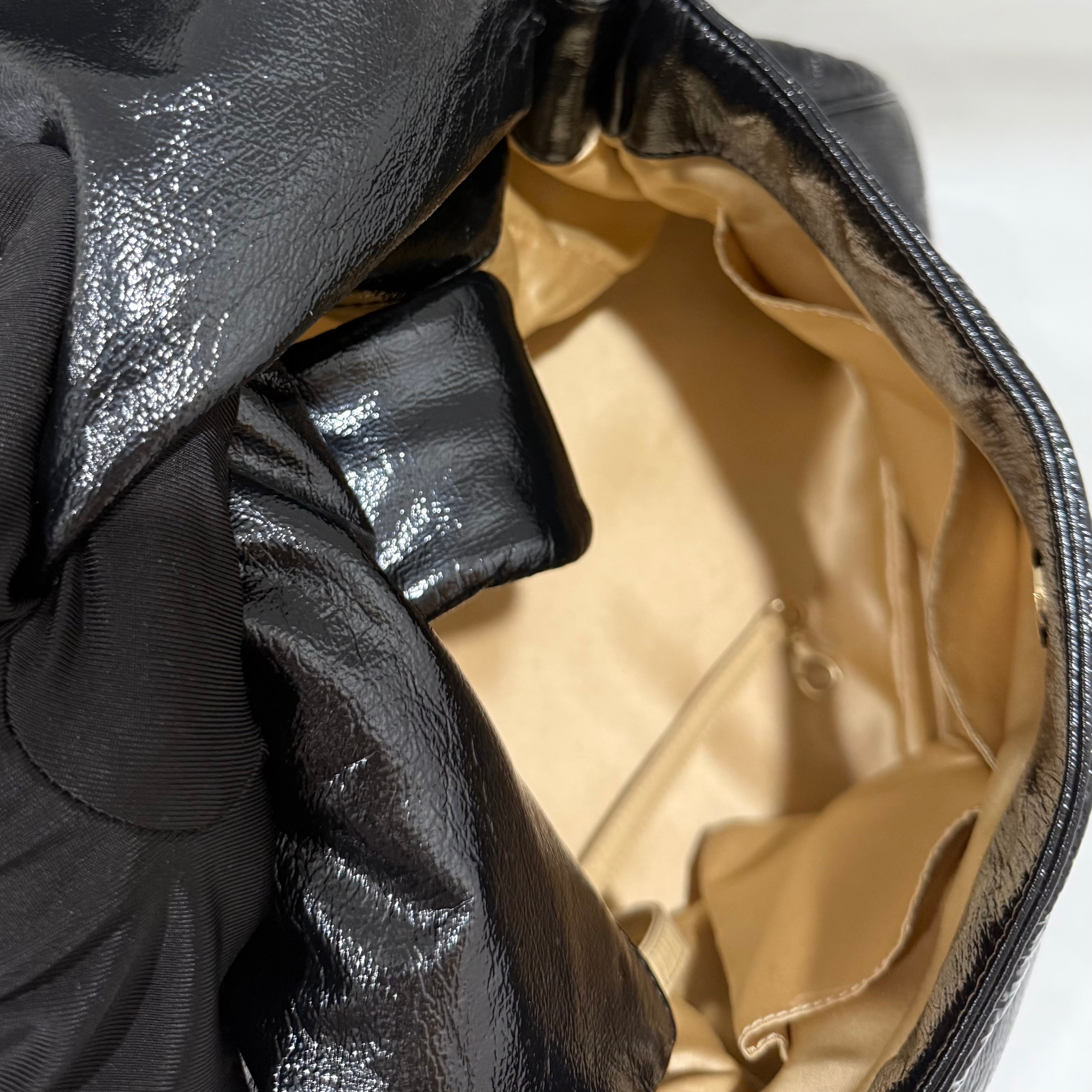 Chanel Rodeo Drive Flap Bag Chain Patent Leather Black