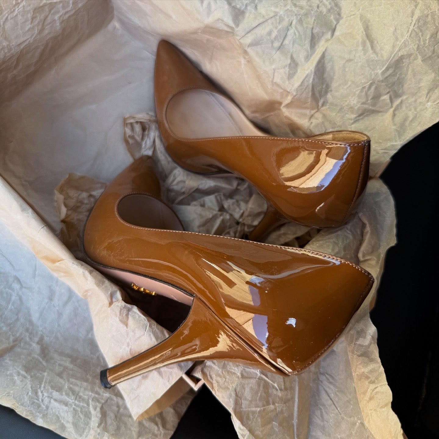 Prada Enamel Pointed Toe Pumps Spin Heels 9cm