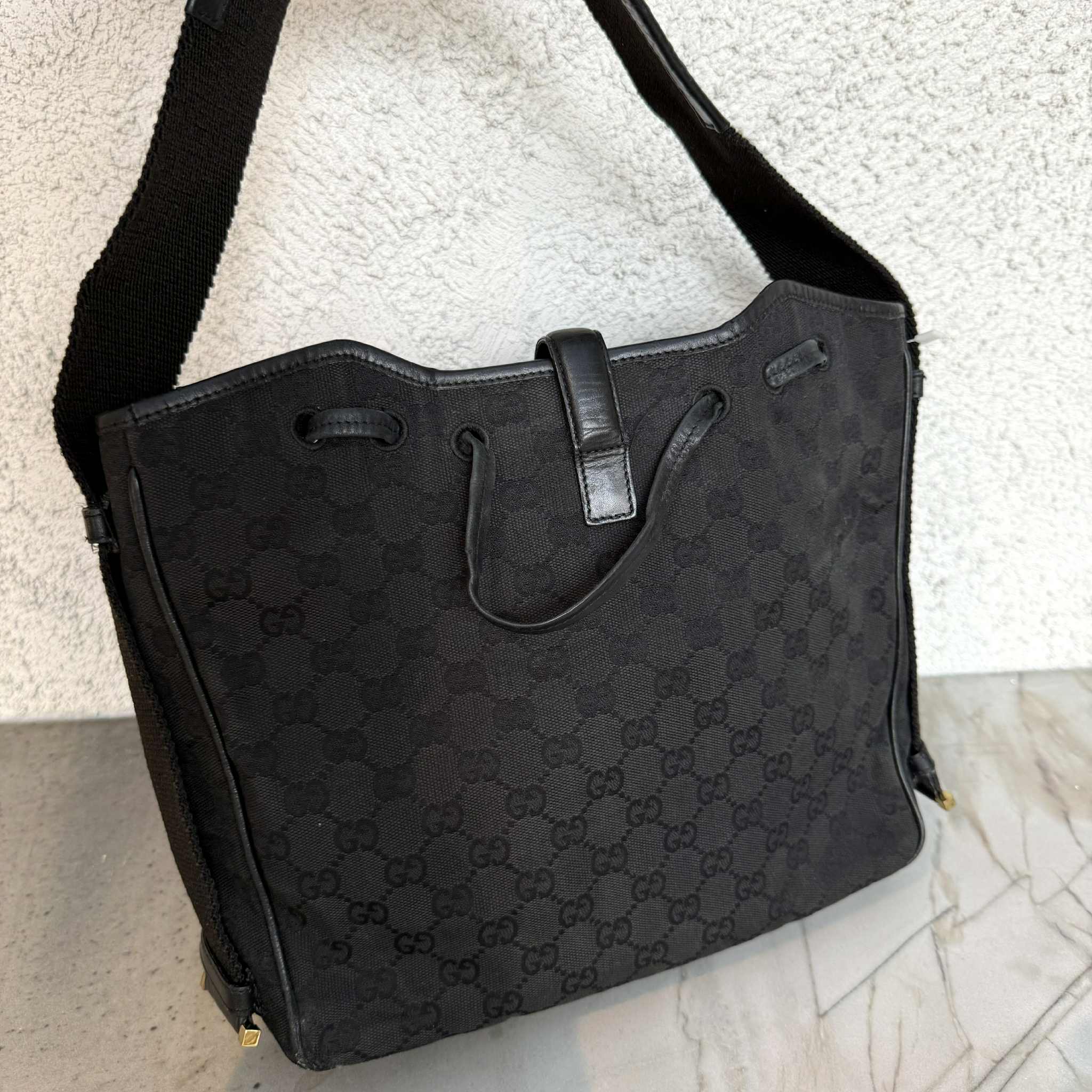Gucci GG Black Jackie