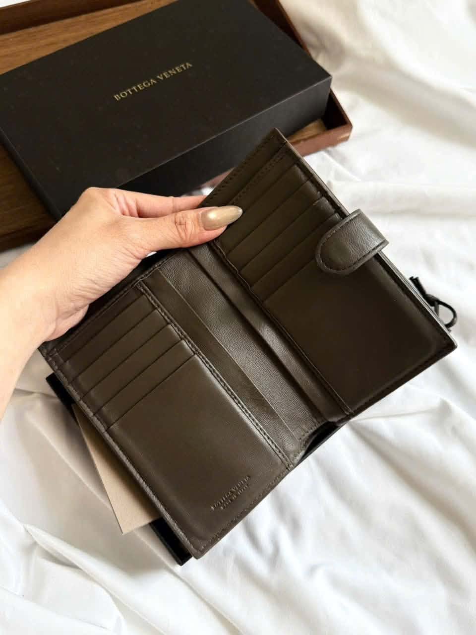 Bottega Veneta Intrecciato Leather Brown Bi-Fold Wallet