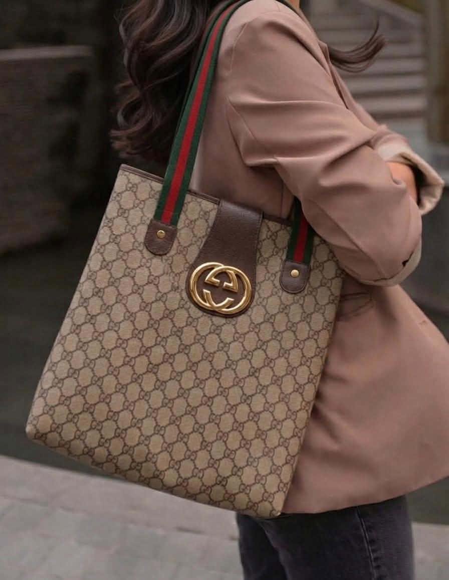 Gucci GG Supreme Tote Bag Brown