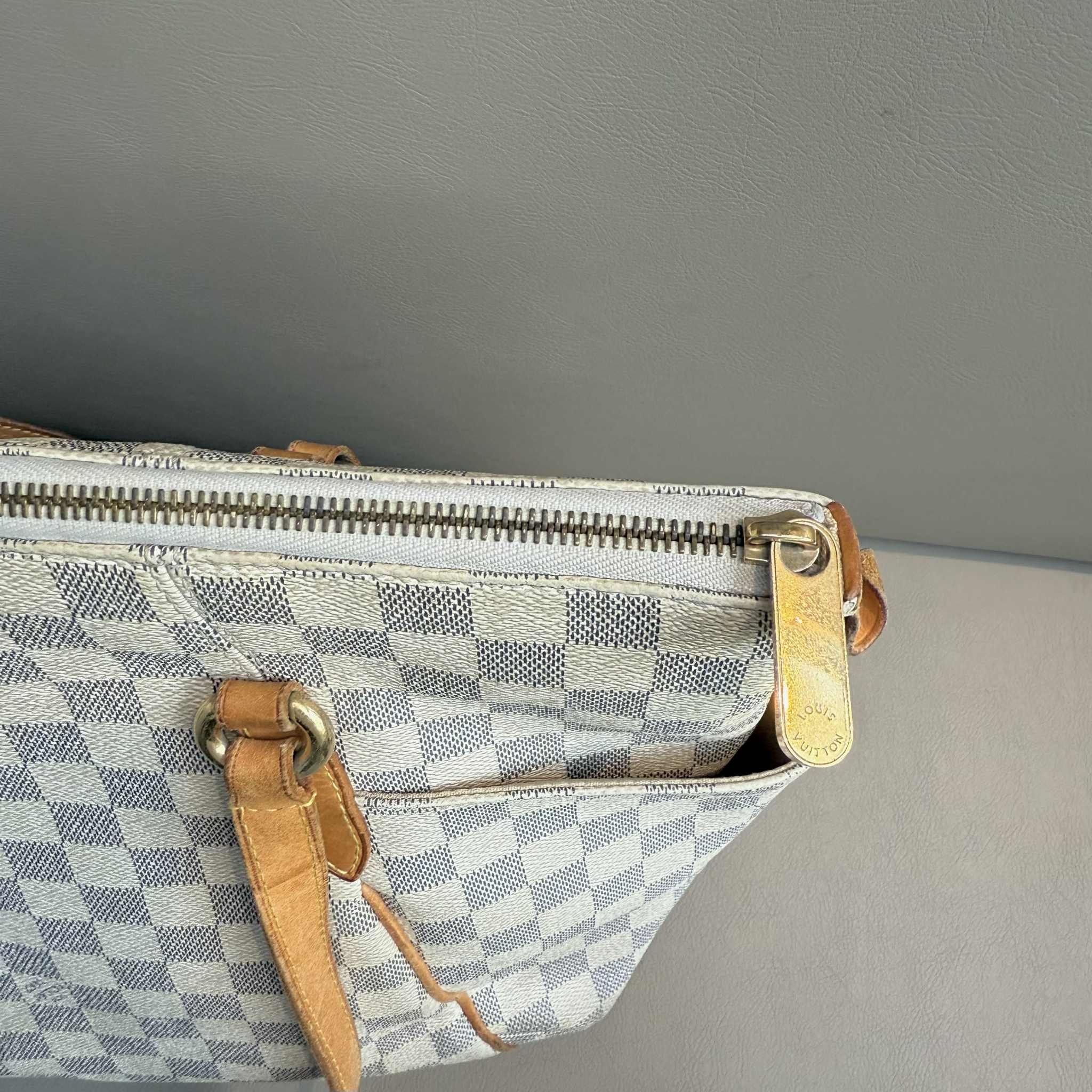 Louis Vuitton Totally MM Damier Azur