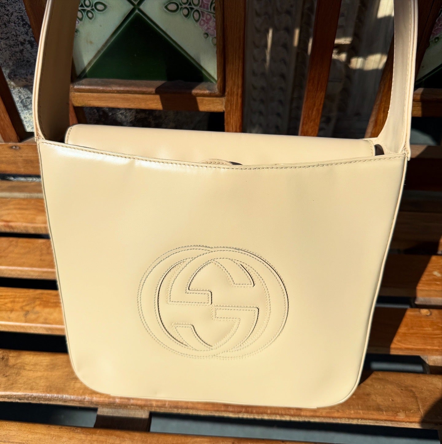 GUCCI Shoulder Bag Enamel Beige Patent Leather