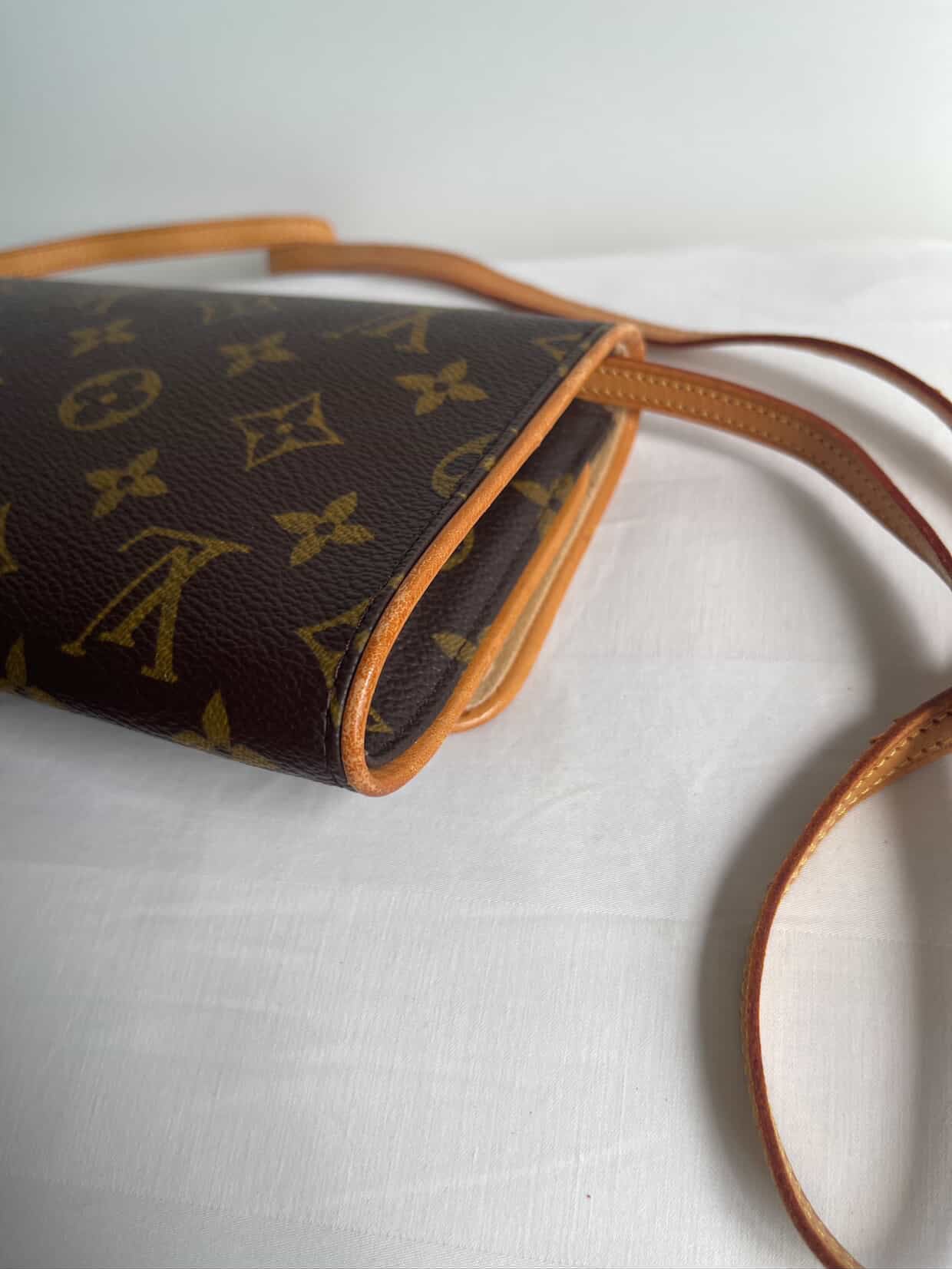 Louis Vuitton Monogram Pochette Crossbody Bag