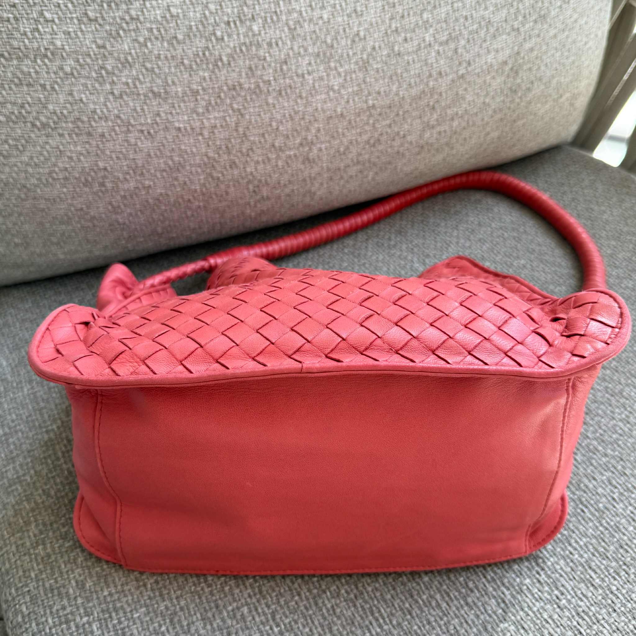 Bottega Veneta Intrecciato Rose Pink Leather Hobo Bag