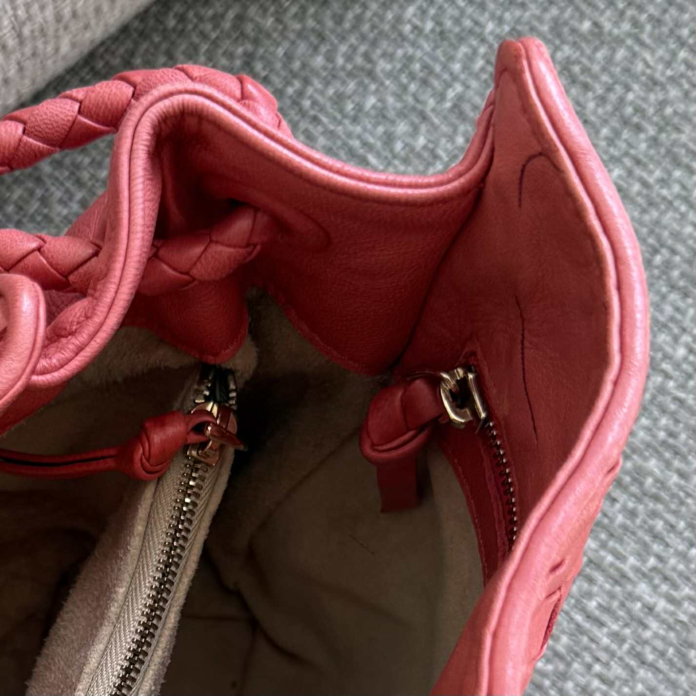 Bottega Veneta Intrecciato Rose Pink Leather Hobo Bag