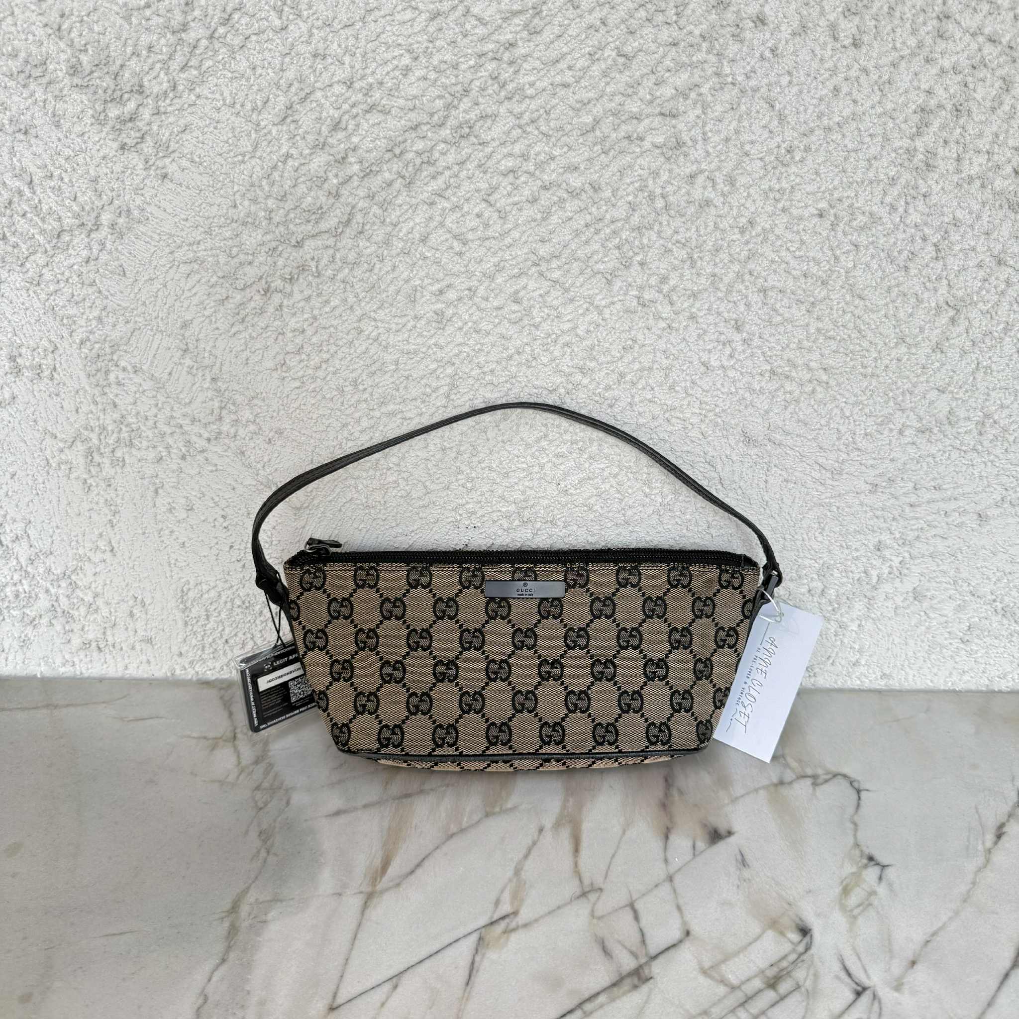 (Reserved) Gucci Vintage GG Canvas Boat Baguette Bag Black