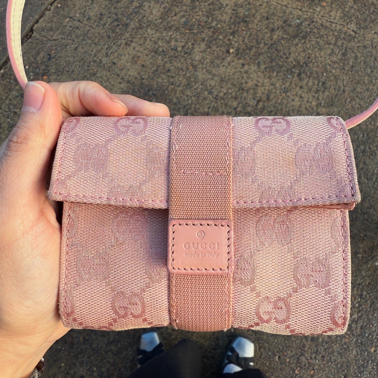 GUCCI GG Canvas Pink Pouch Purse