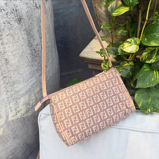 FENDI Zucca Pochette in Pink