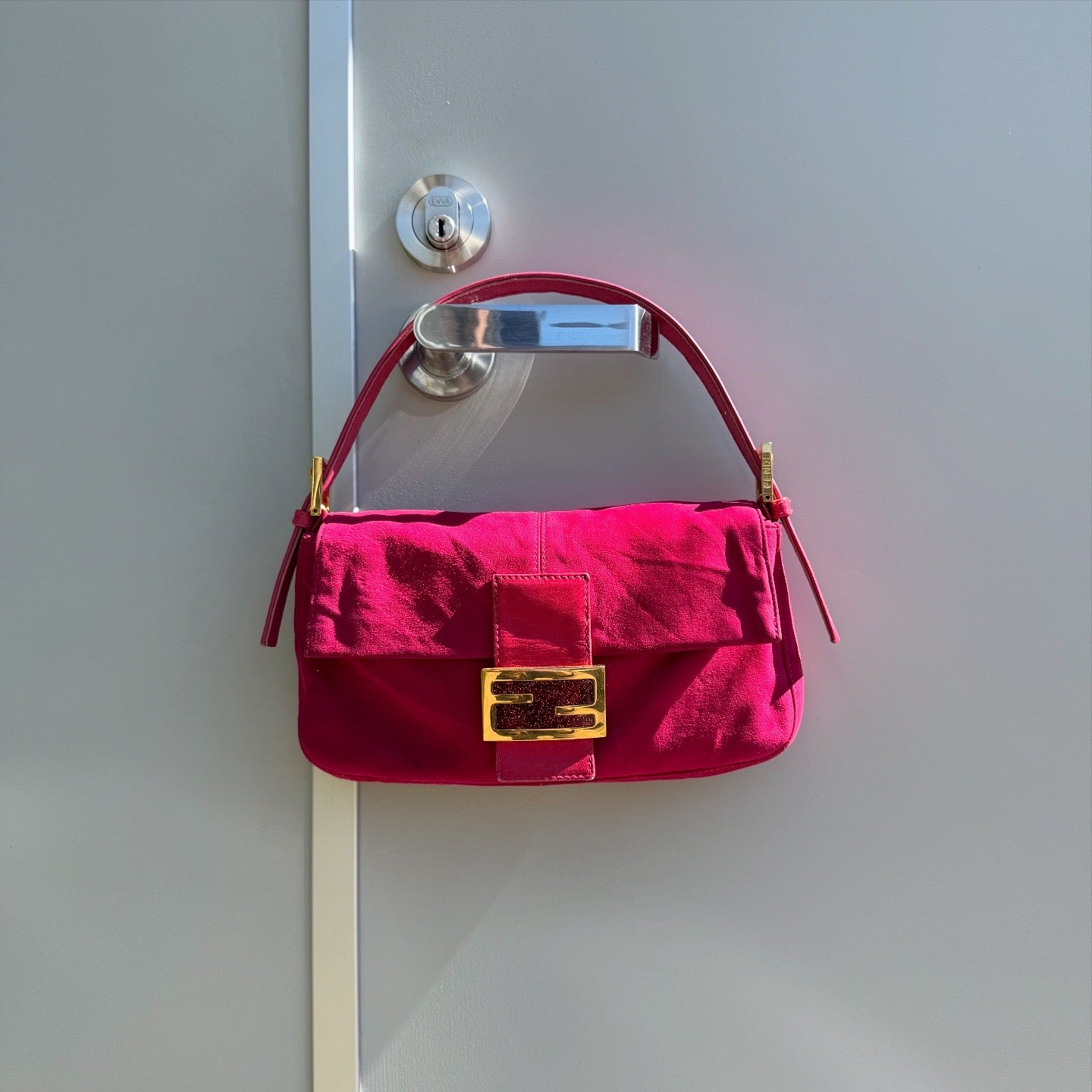 Fendi Suede Baguette Fuchsia Handbag