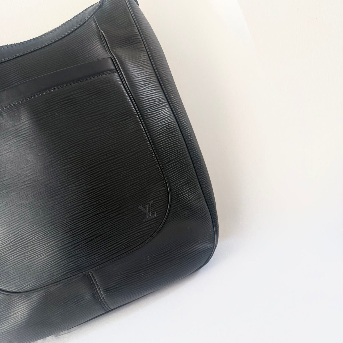 Louis Vuitton Black Epi Leather Matsy Bag
