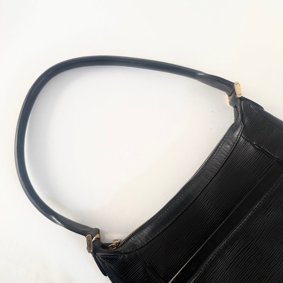 Louis Vuitton Black Epi Leather Matsy Bag