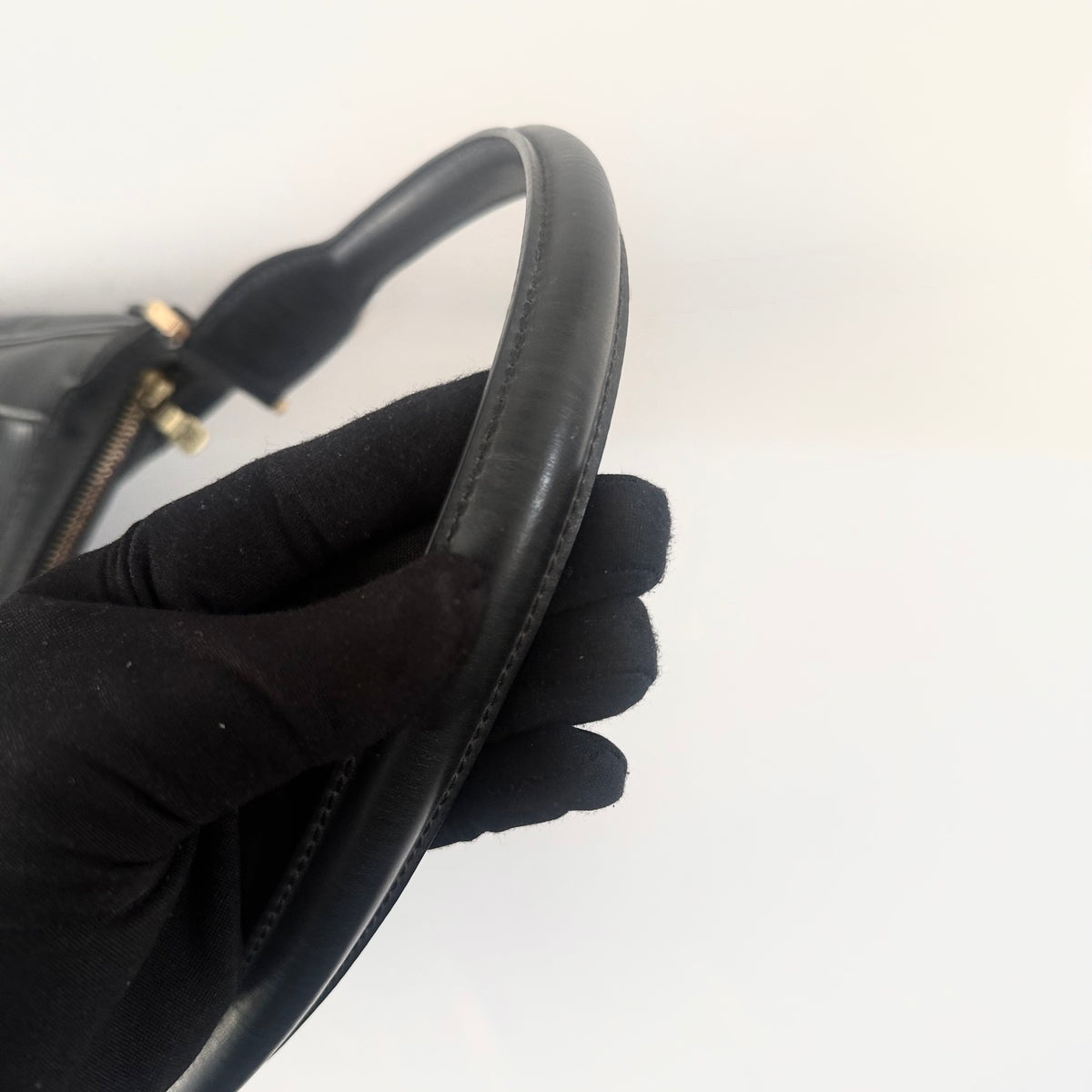 Louis Vuitton Black Epi Leather Matsy Bag