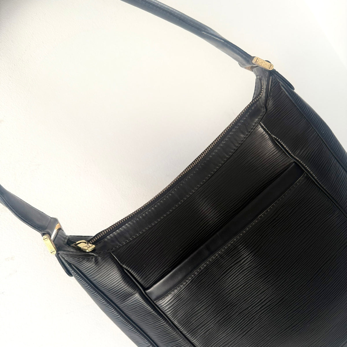 Louis Vuitton Black Epi Leather Matsy Bag