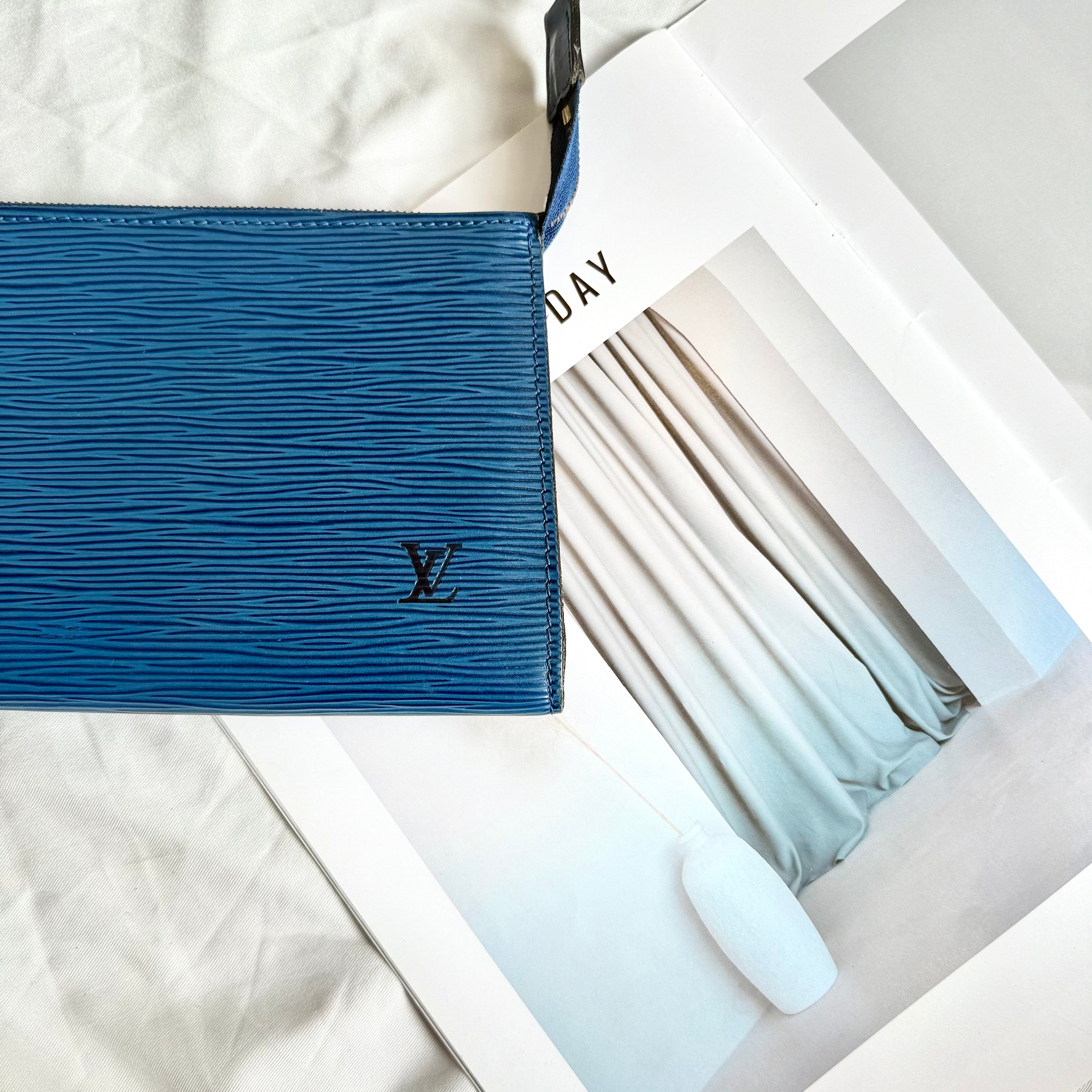 Louis Vuitton Pochette Accessories Blue Epi