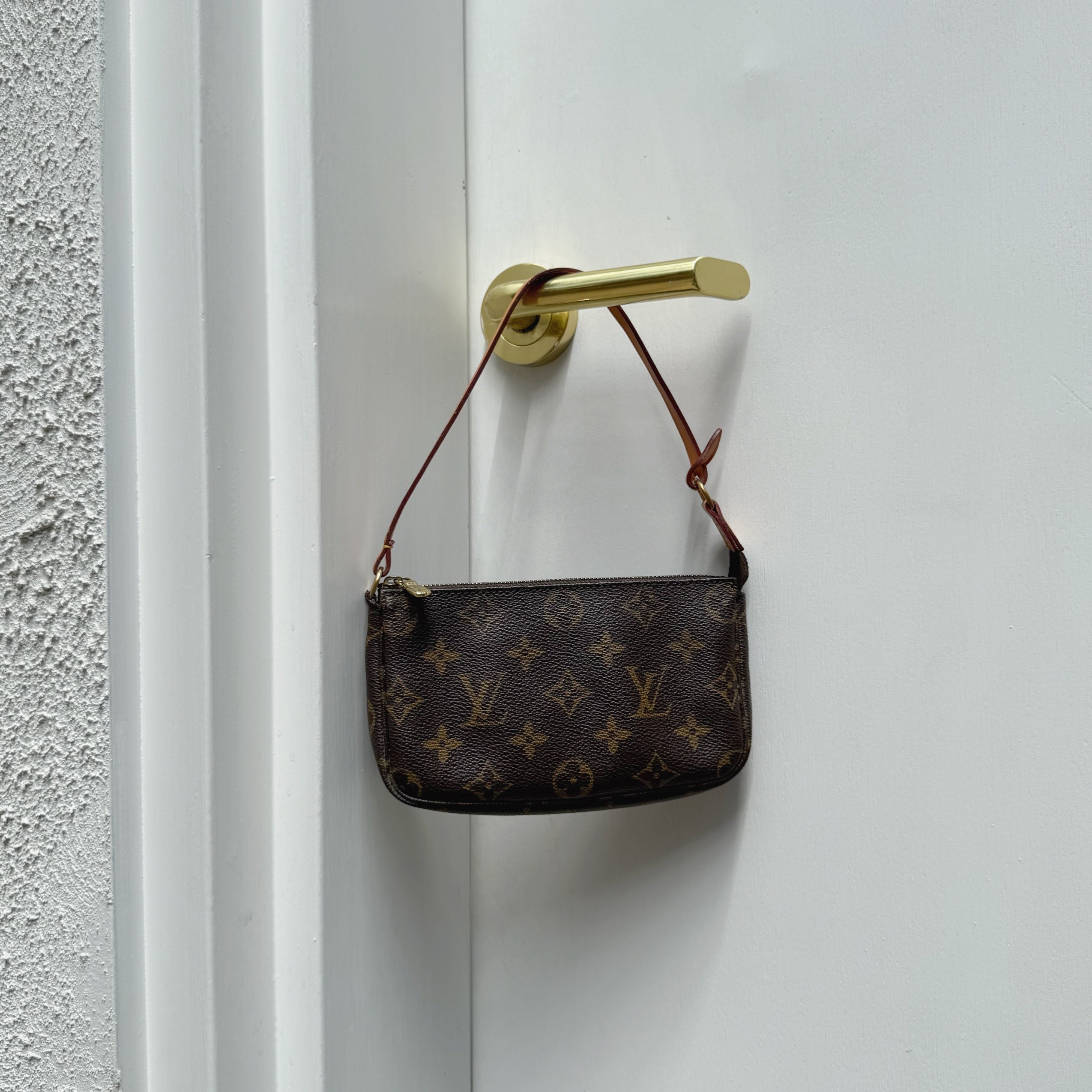 Louis Vuitton Pochette Accessories Monogram Canvas