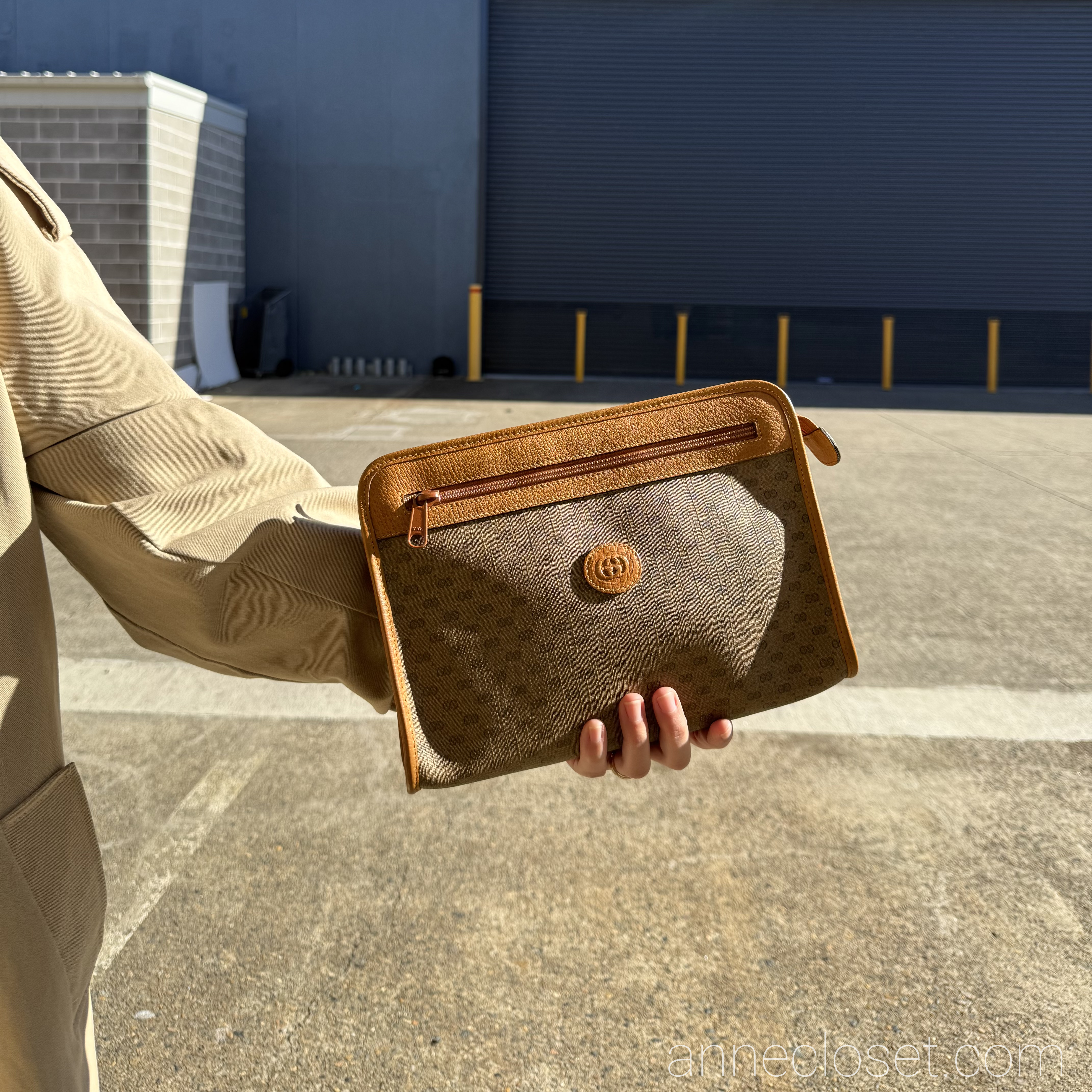 GUCCI Micro GG Supreme Clutch Bag