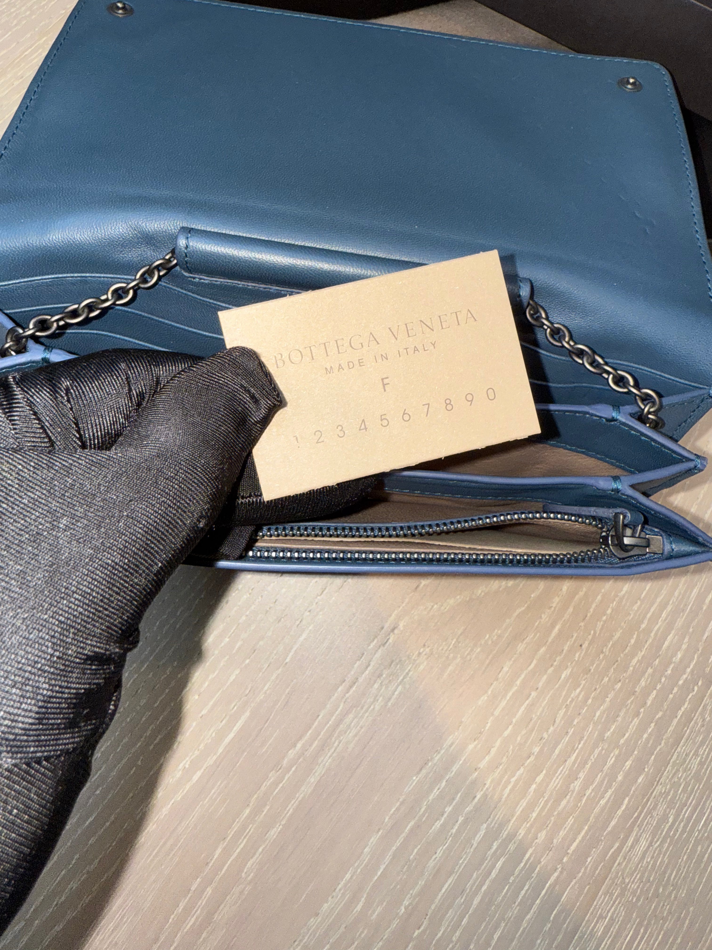 Bottega Veneta Nappa Intrecciato Continental Wallet on Chain