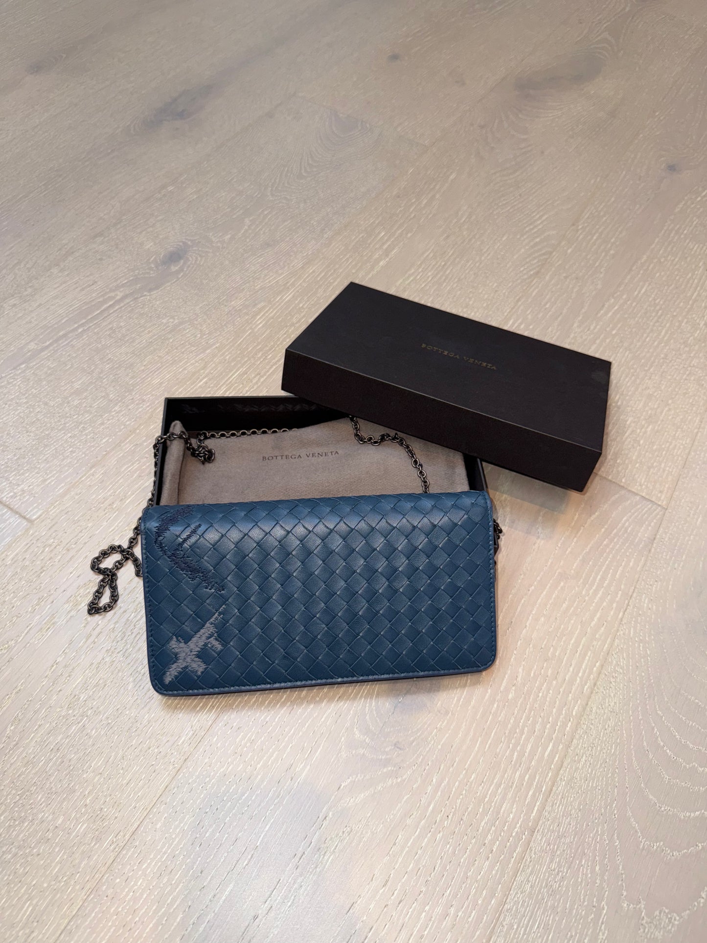 Bottega Veneta Nappa Intrecciato Continental Wallet on Chain