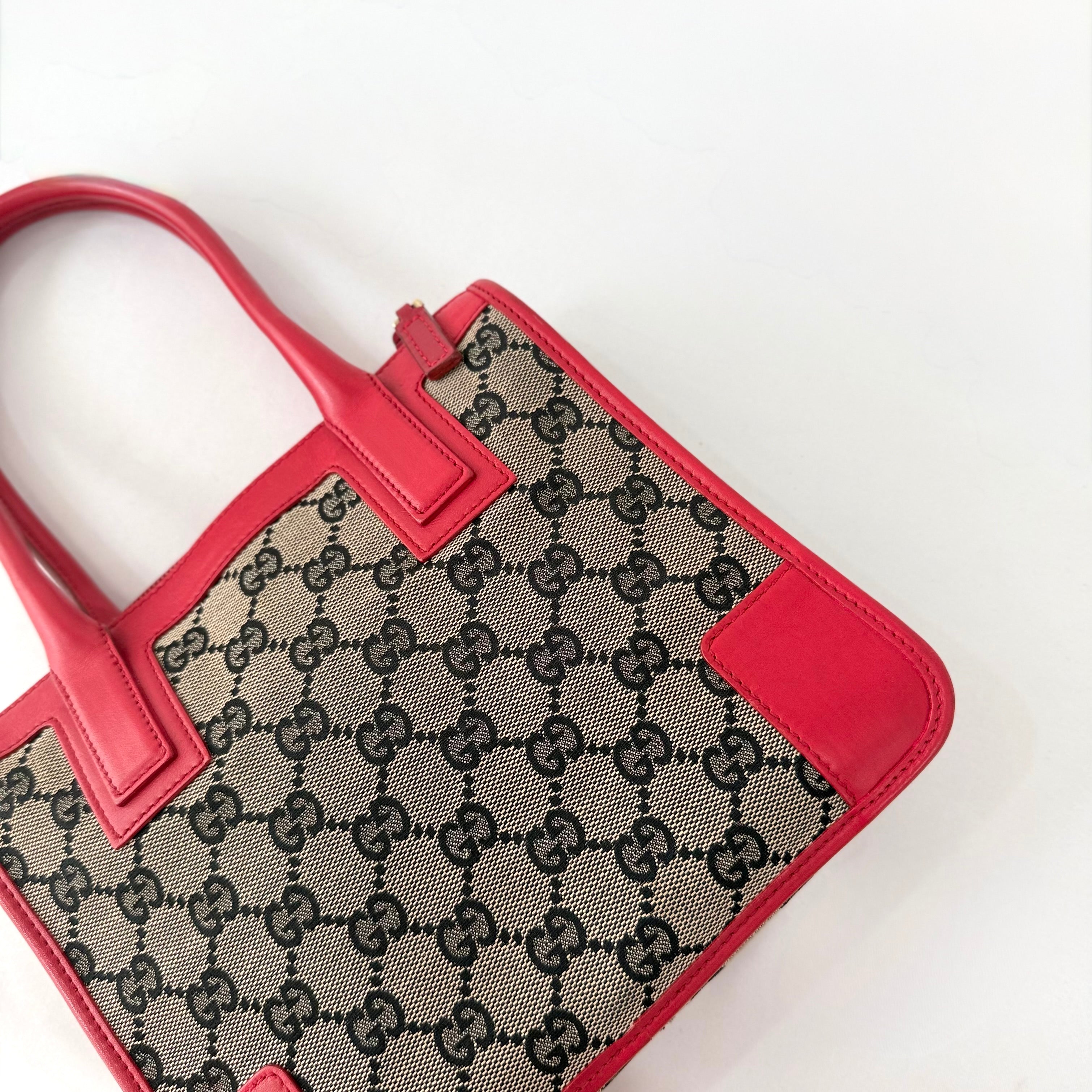 Gucci Red GG Canvas handbag