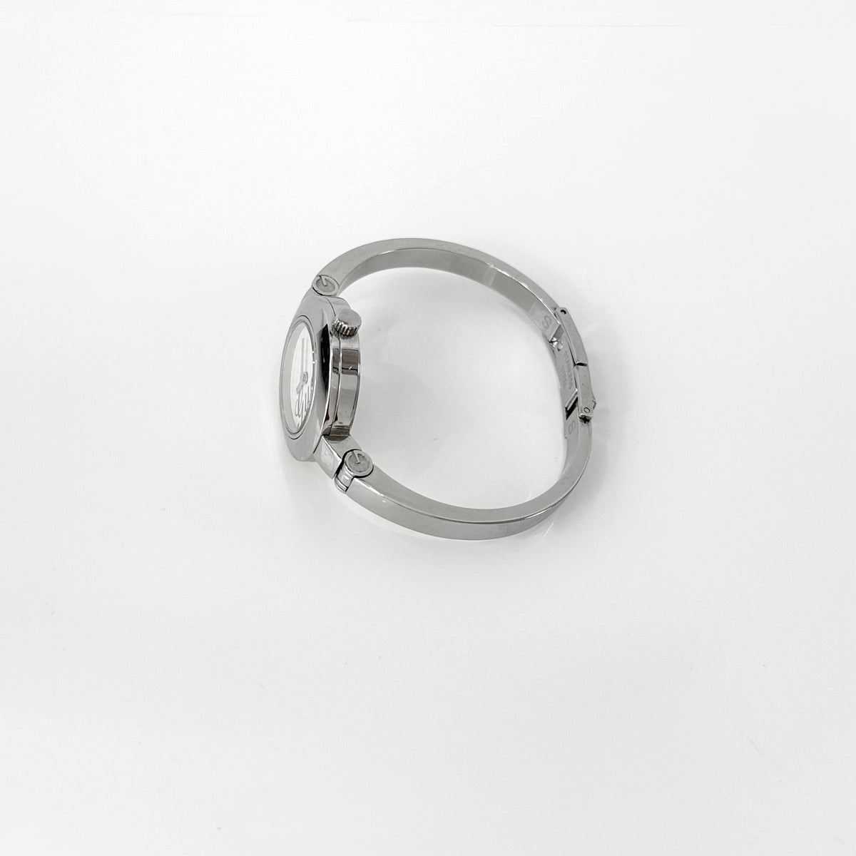 Gucci Silver 105 Monogram Pattern White Dial Quartz