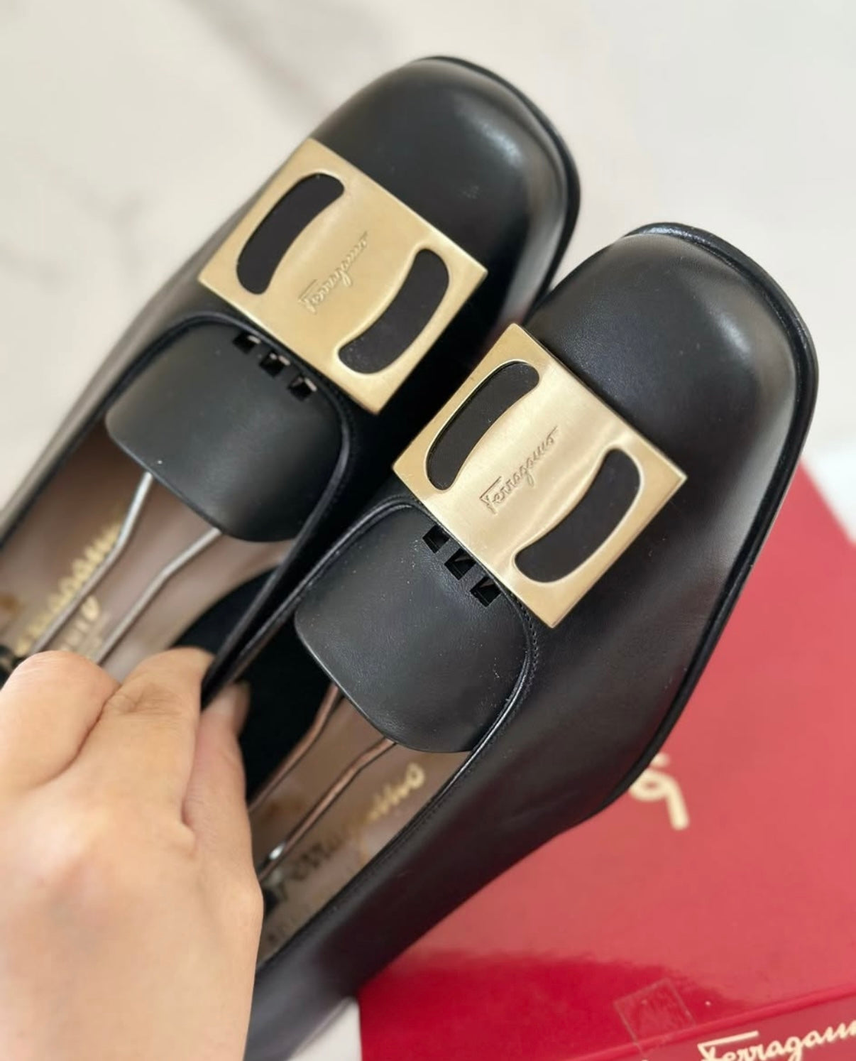 Salvatore Ferragamo Varaplate Black Leather Heels 4cm