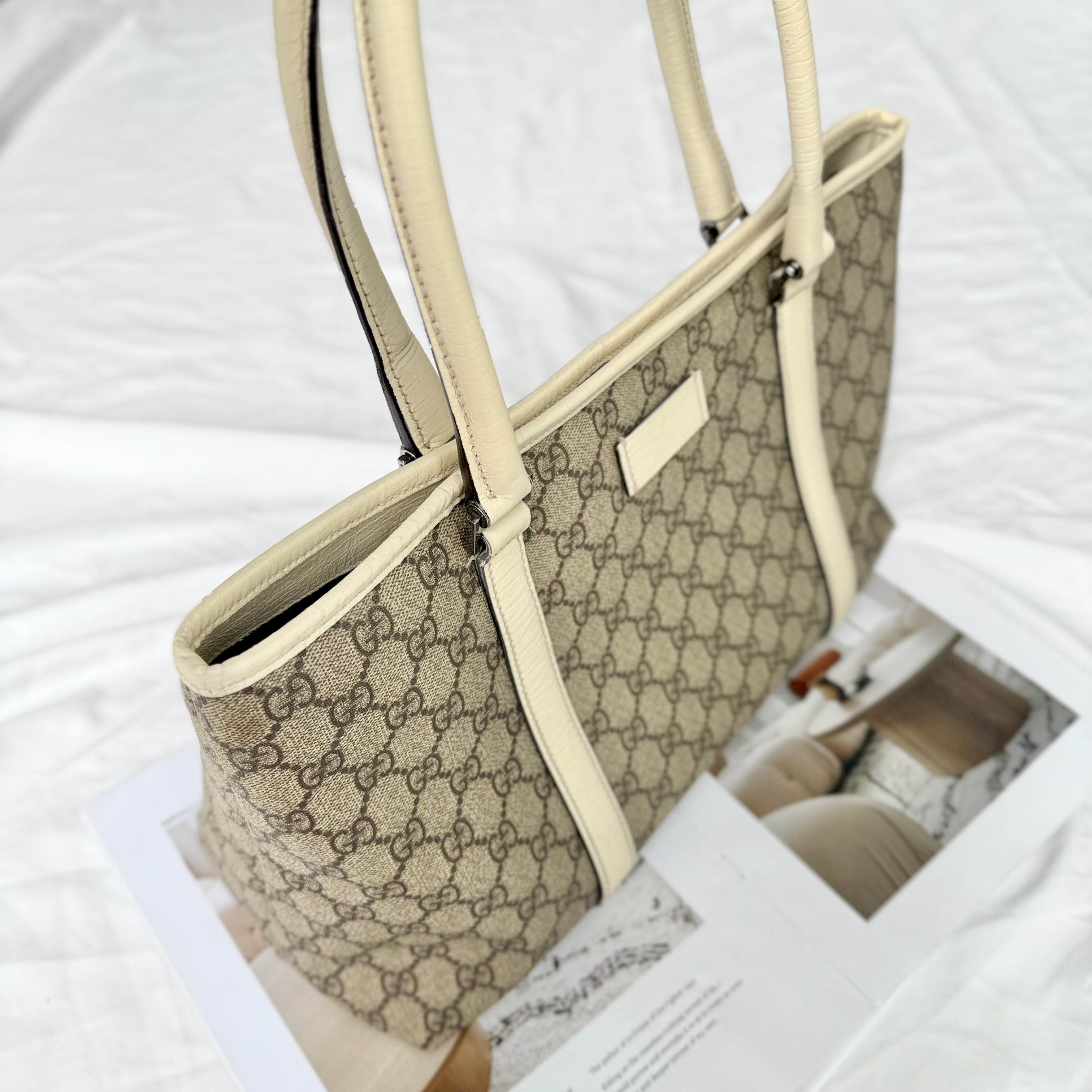 Gucci GG Supreme Joy Tote