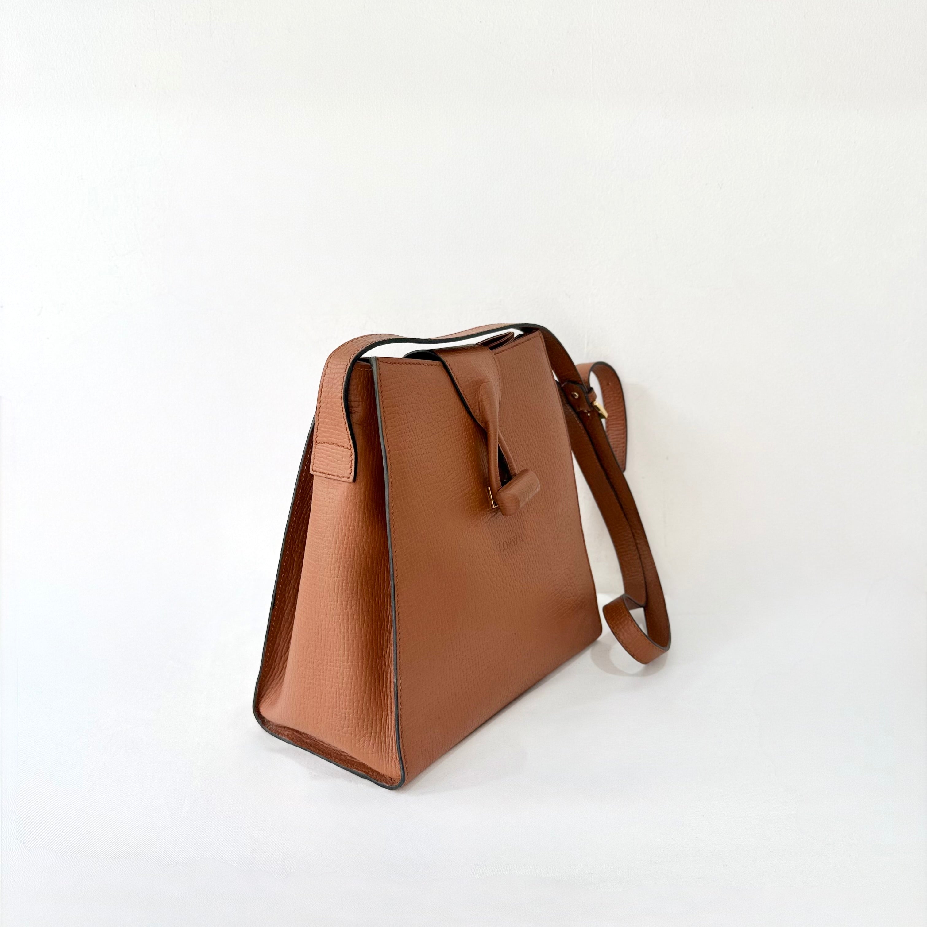 Loewe Textured Leather Toe Bag - Brown