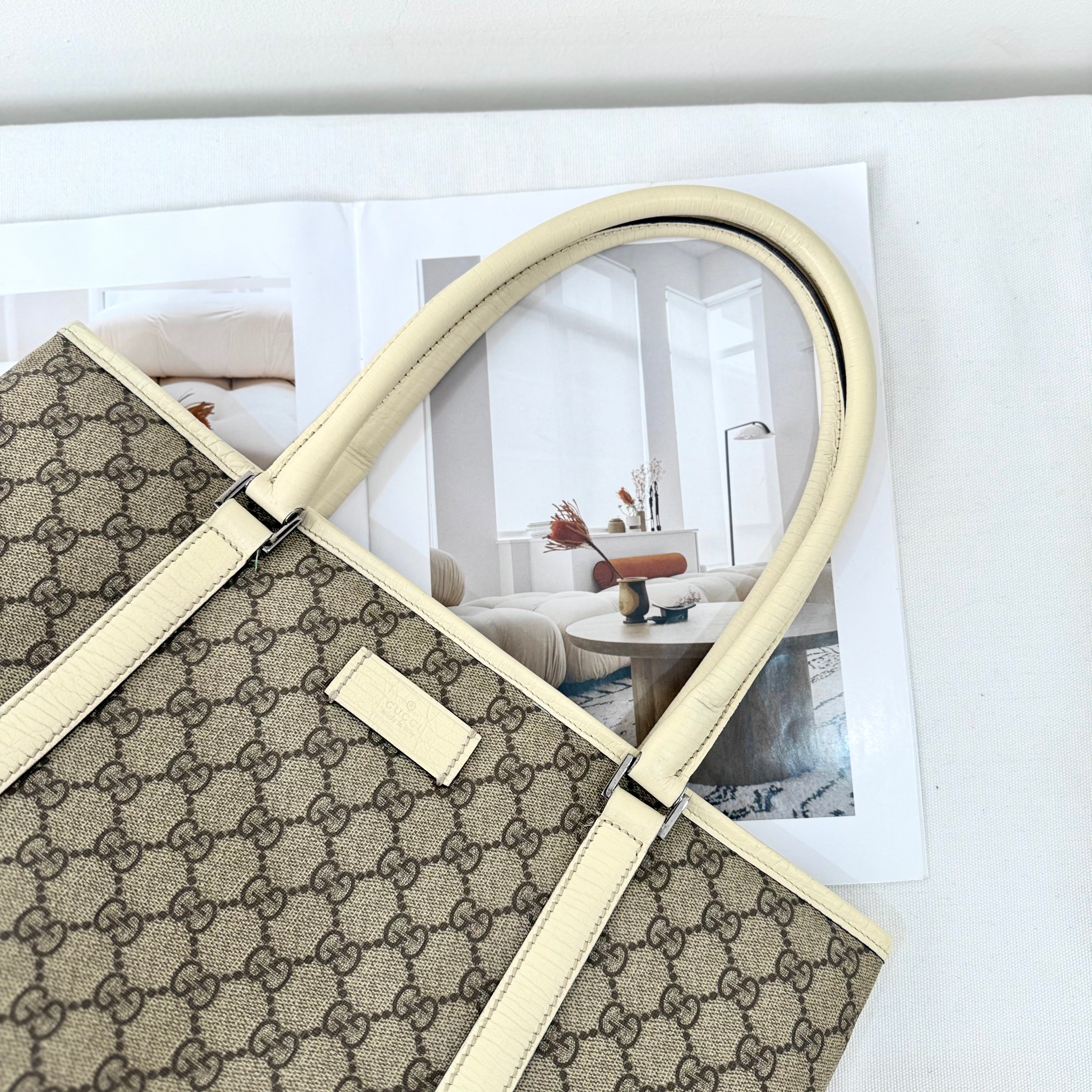 Gucci GG Supreme Joy Tote