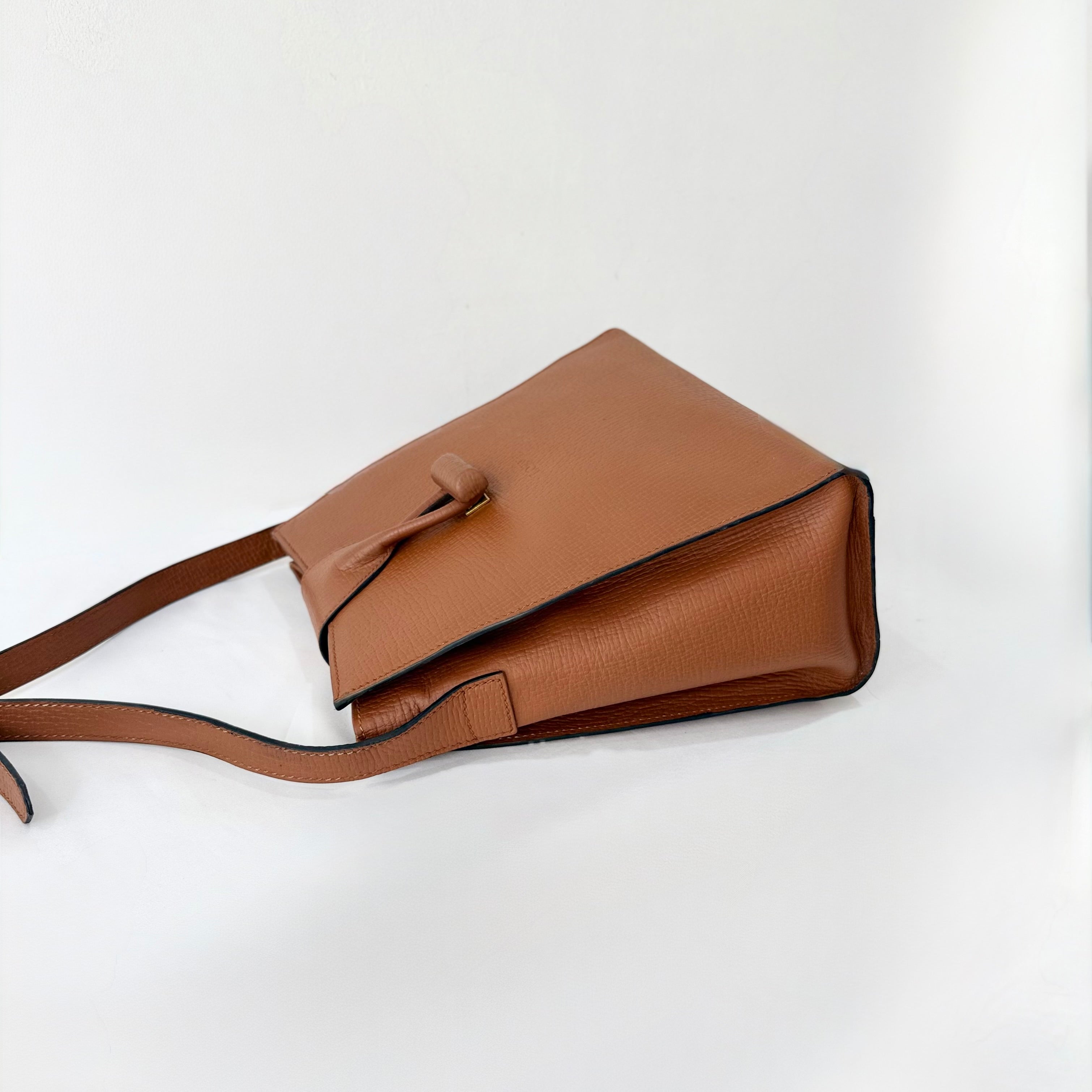 Loewe Textured Leather Toe Bag - Brown