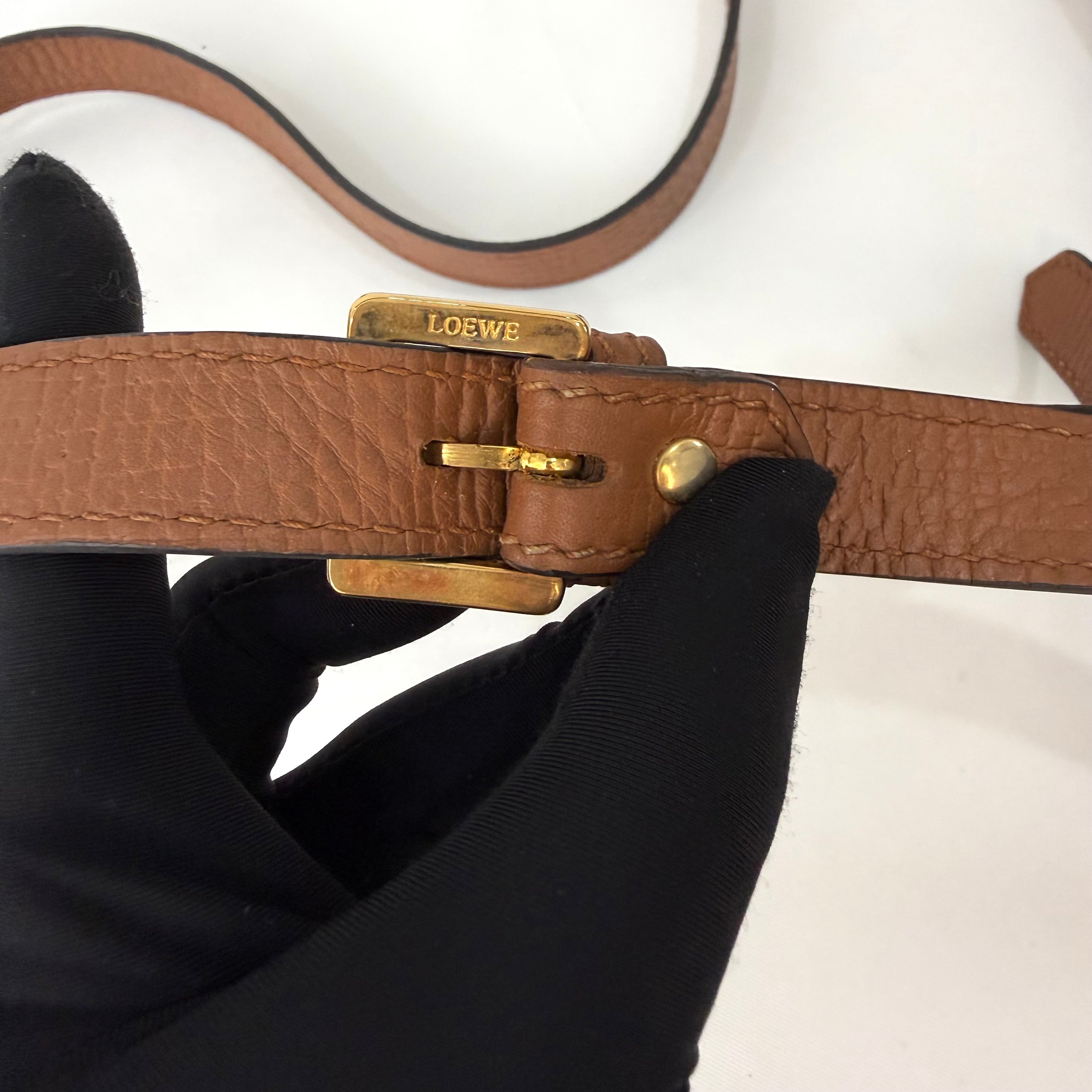 Loewe Textured Leather Toe Bag - Brown