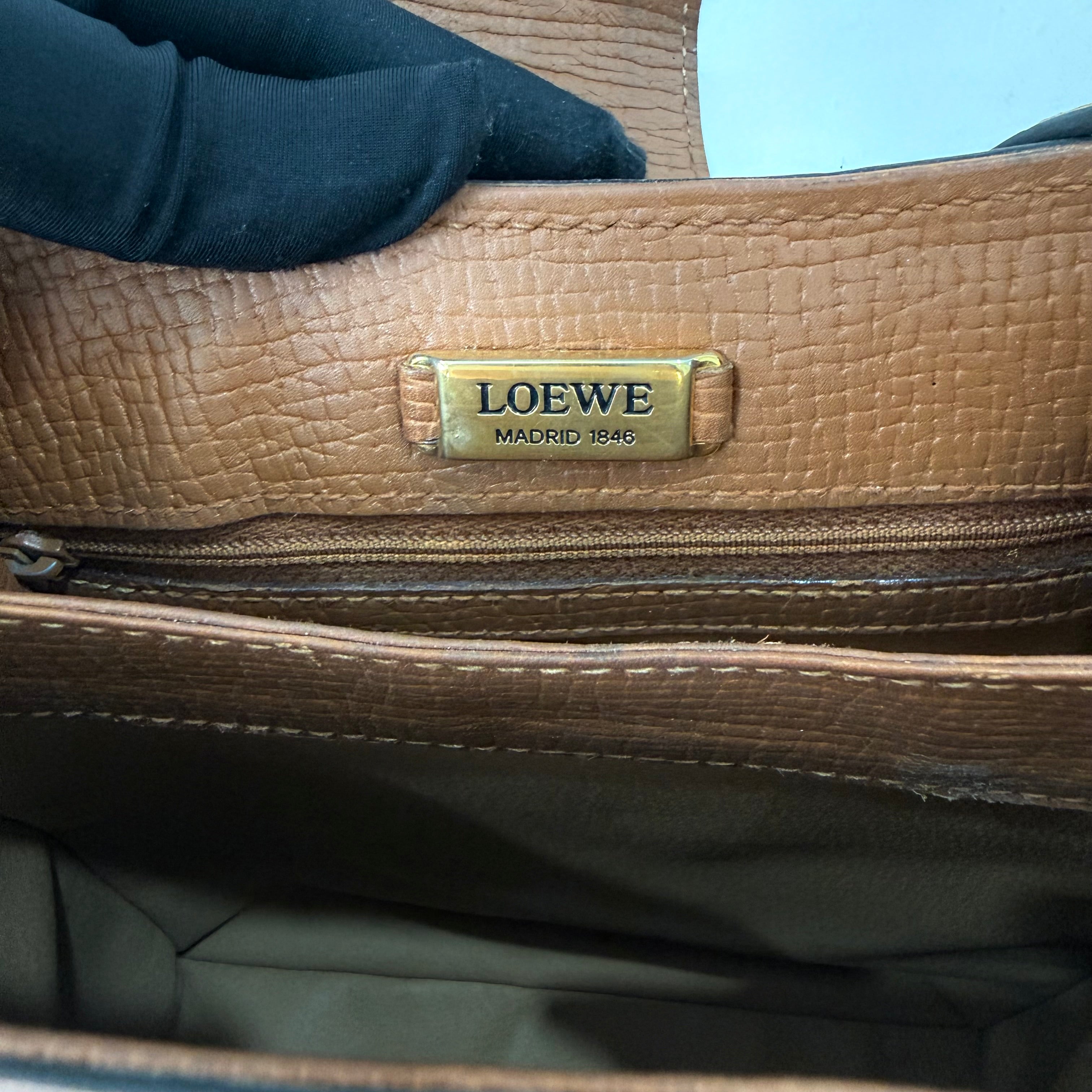 Loewe Textured Leather Toe Bag - Brown