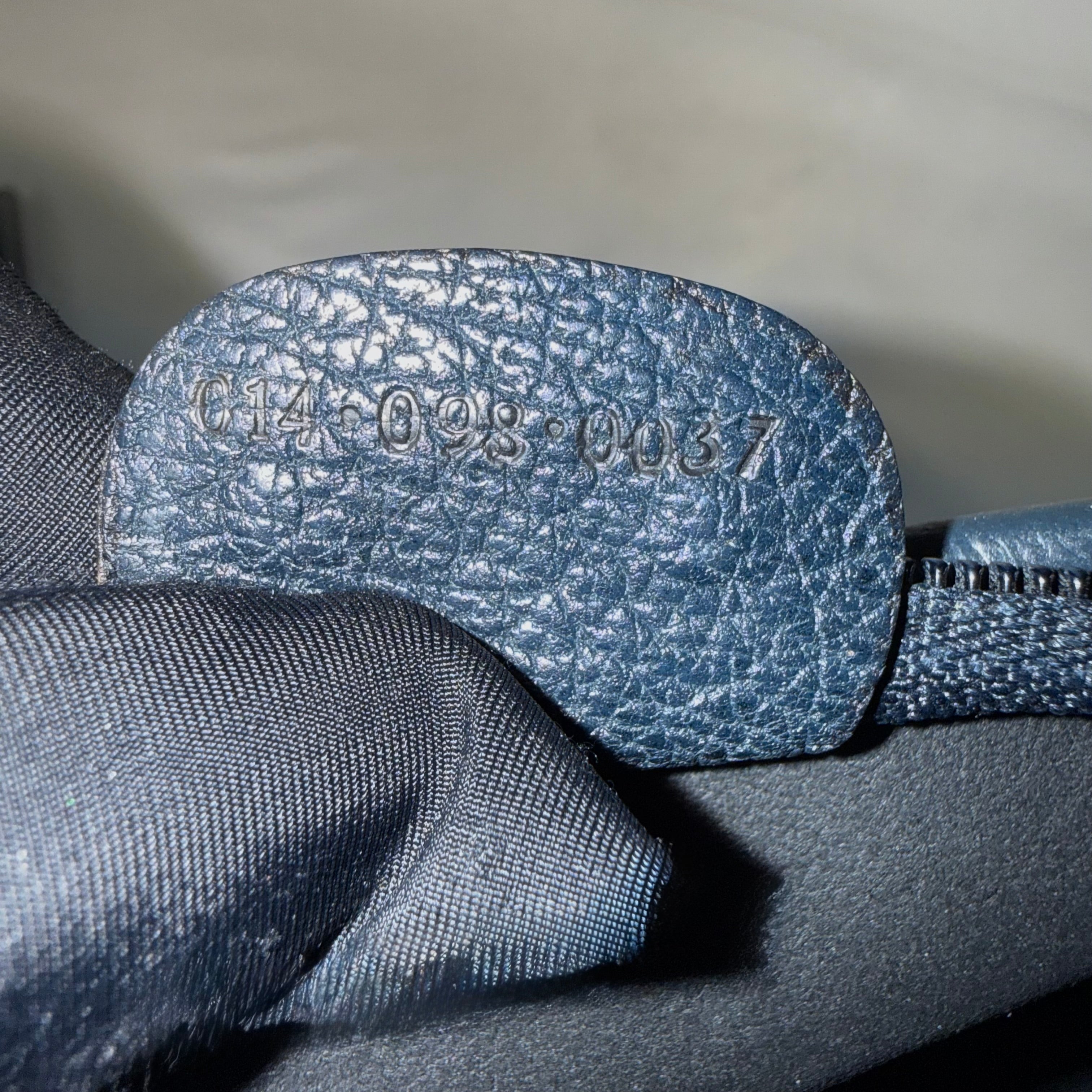 Gucci GG Supreme Navy Blue Pochette