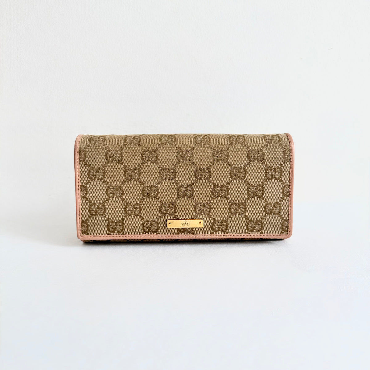 Gucci GG Monogram Canvas Continental Wallet on Chain
