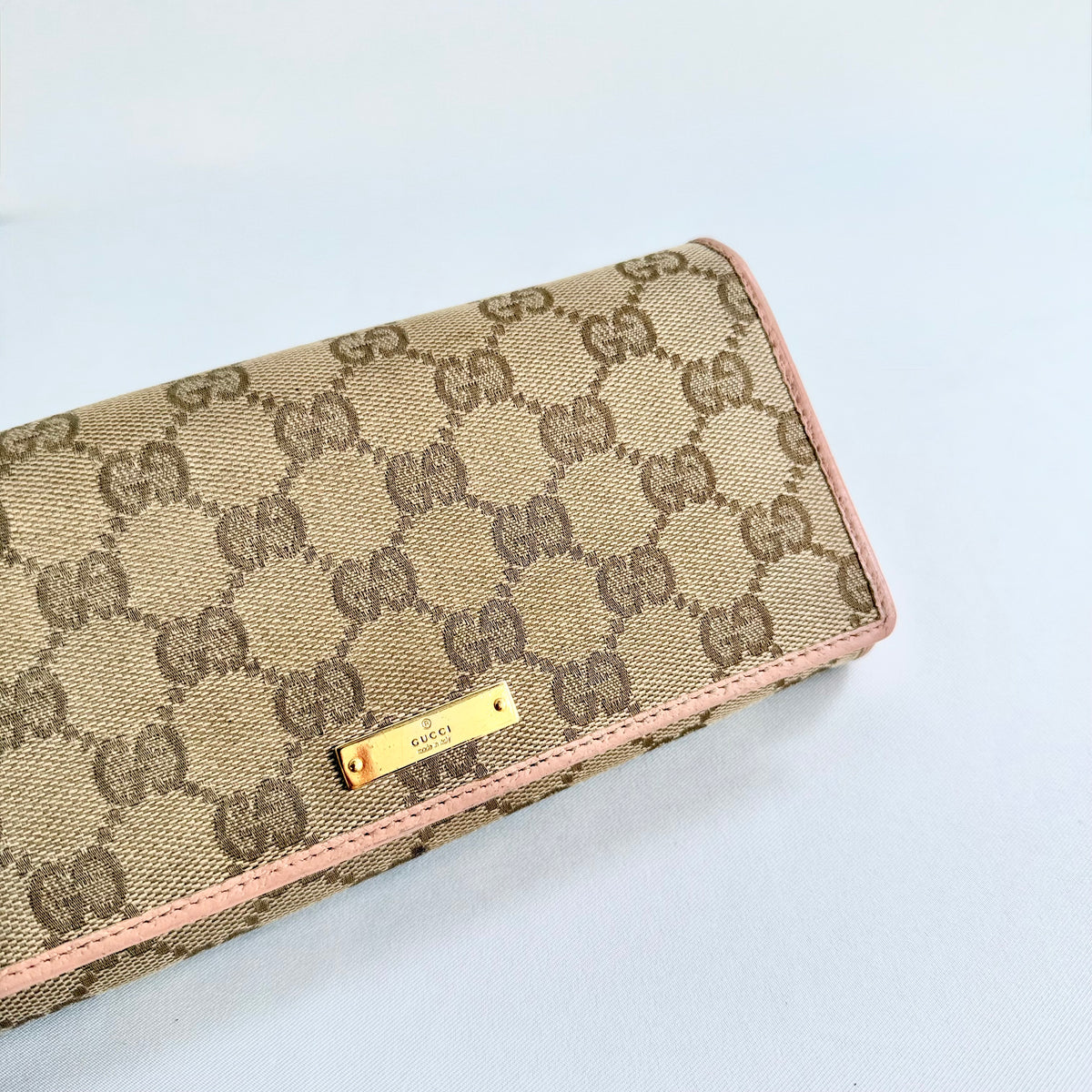 Gucci GG Monogram Canvas Continental Wallet on Chain