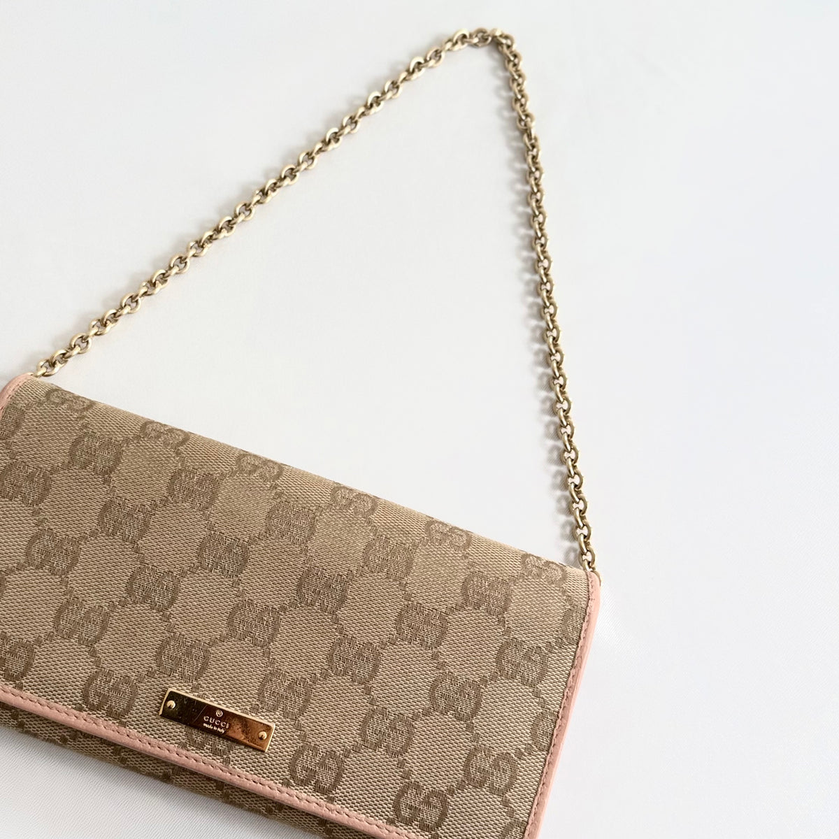 Gucci GG Monogram Canvas Continental Wallet on Chain