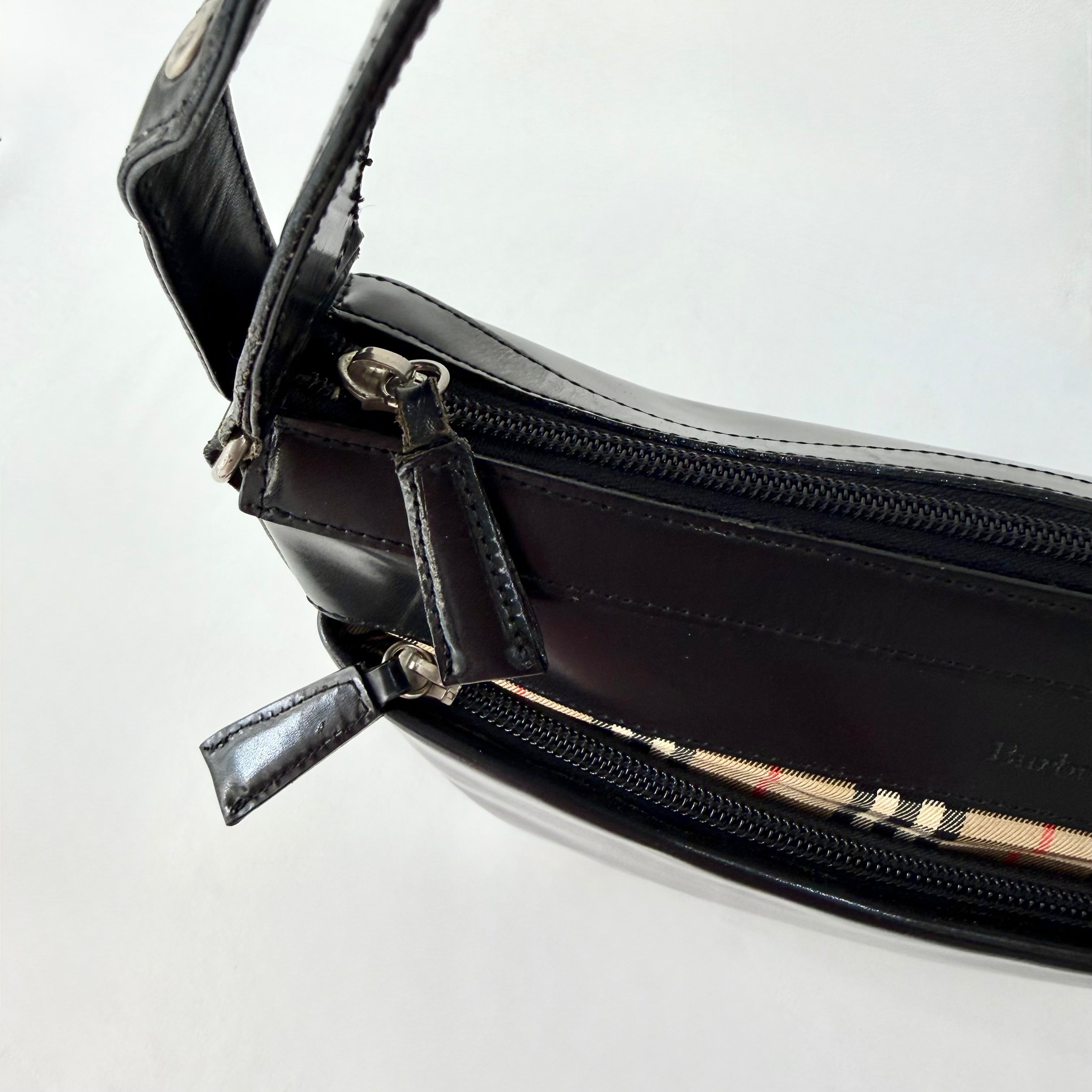Burberry house check trimmed leather shoulder bag