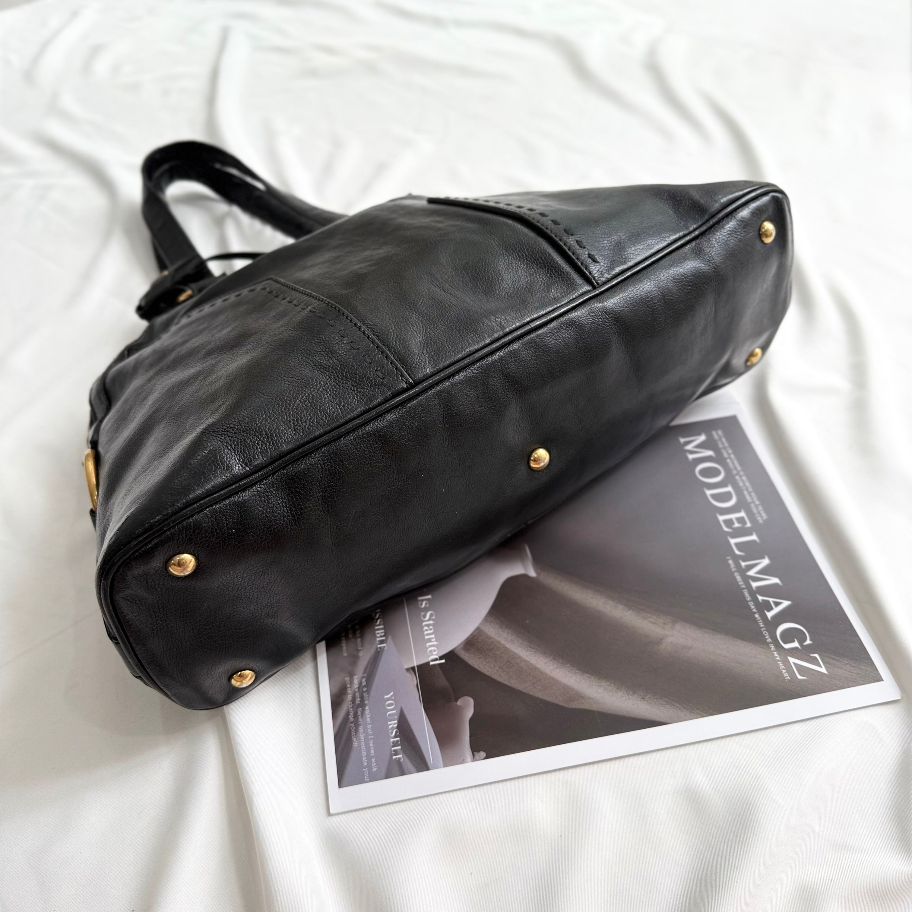 YVES SAINT LAURENT BLACK MUSE TOTE BAG