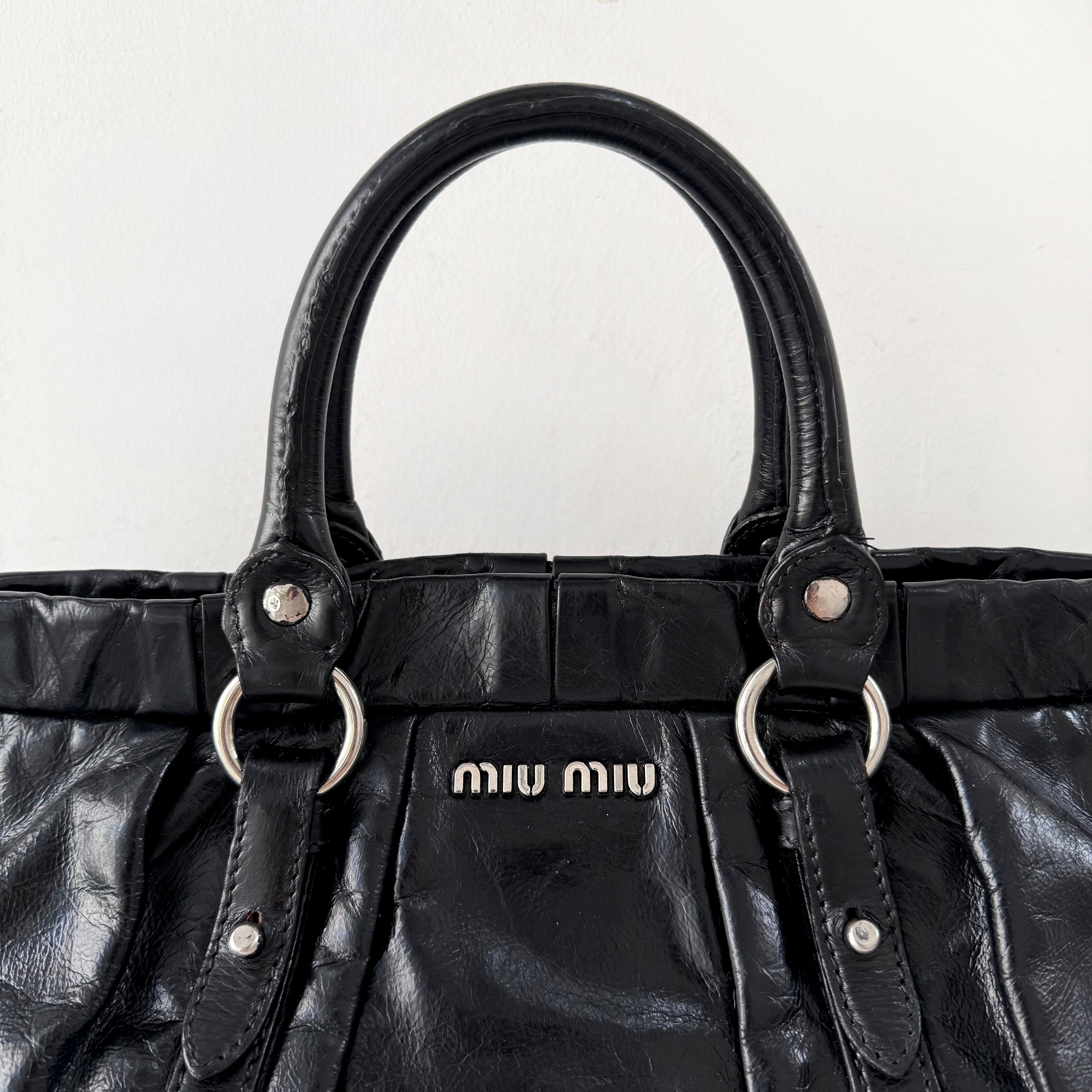 (RESERVE) Miu Miu Vitello Lux Gathered Tote Black