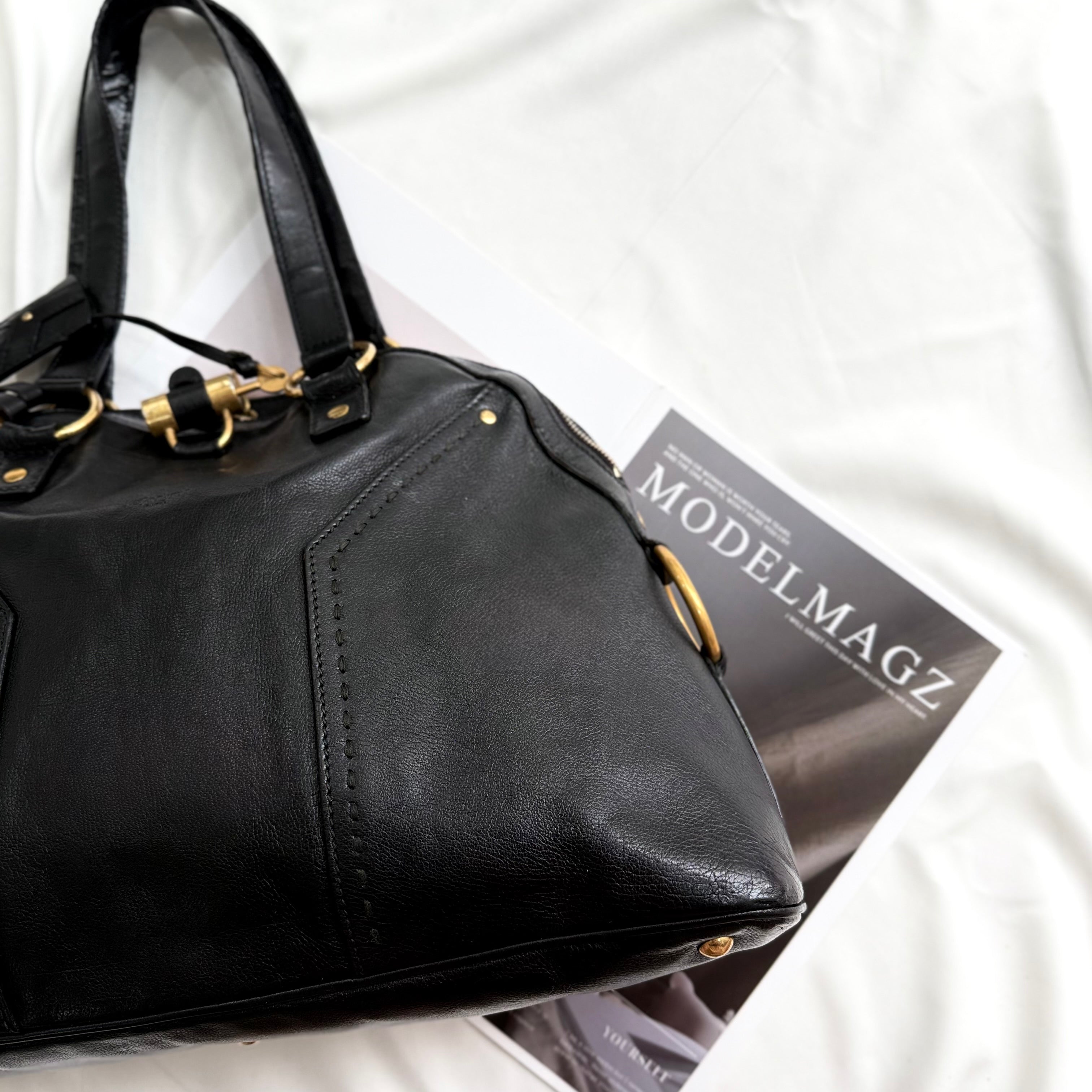 YVES SAINT LAURENT BLACK MUSE TOTE BAG