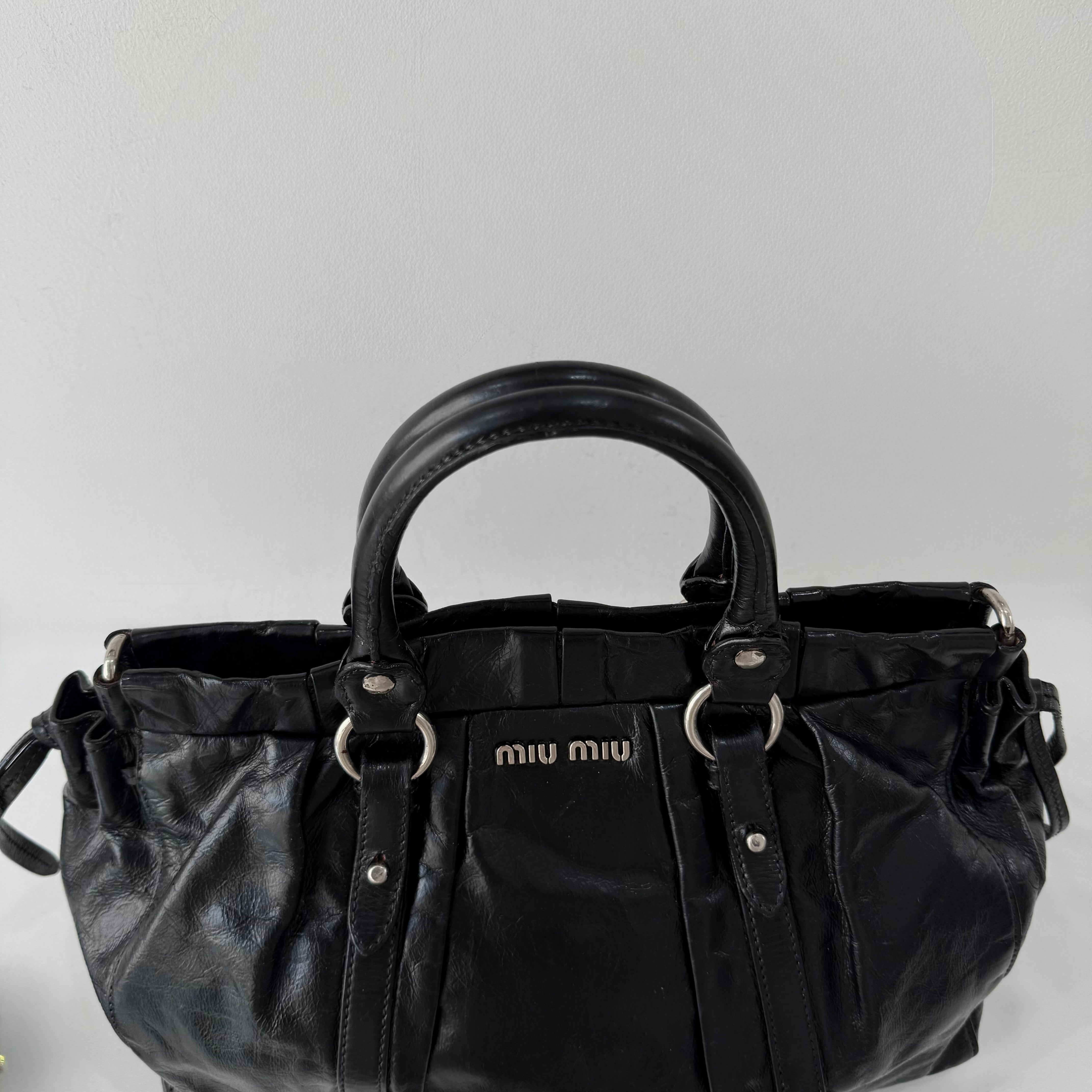 (RESERVE) Miu Miu Vitello Lux Gathered Tote Black